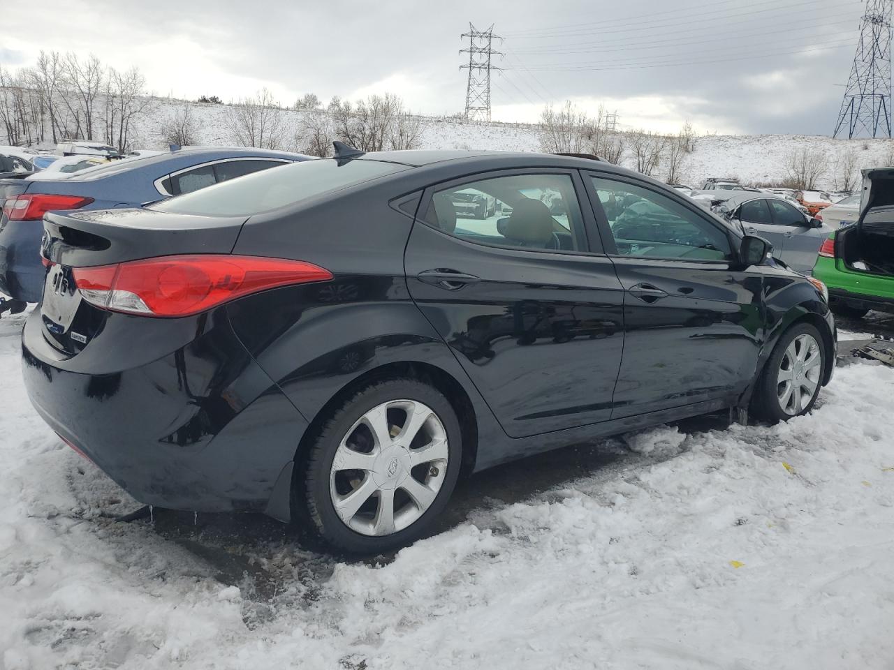 2013 Hyundai Elantra - Image 3