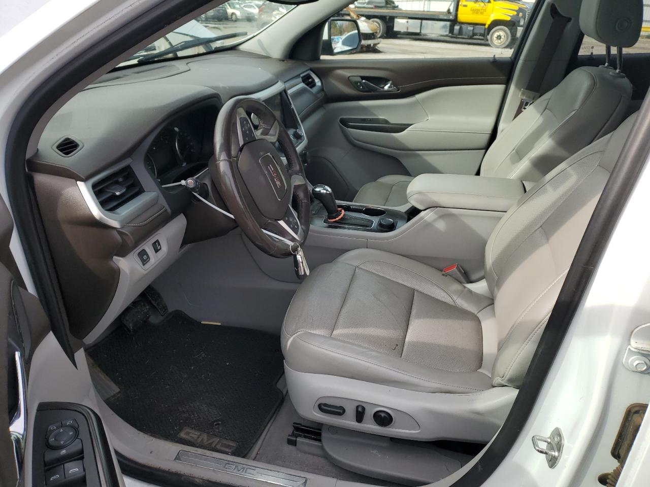 2019 GMC Acadia - Image 7