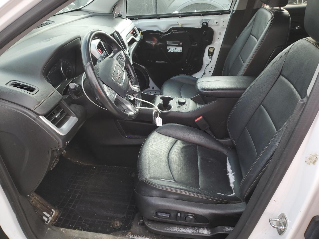 2020 GMC Terrain - Image 7