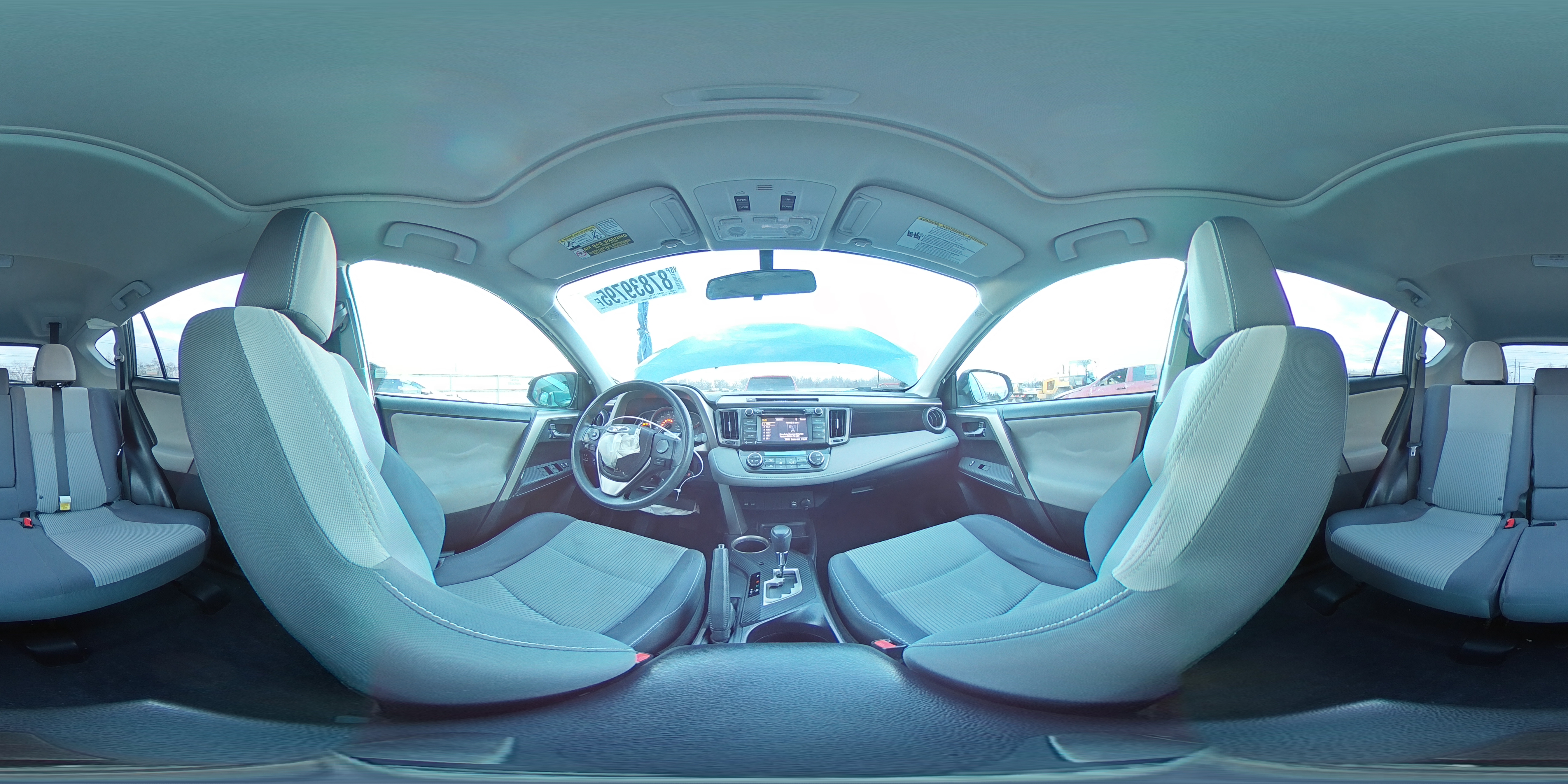 2014 Toyota RAV 4 - Image 13