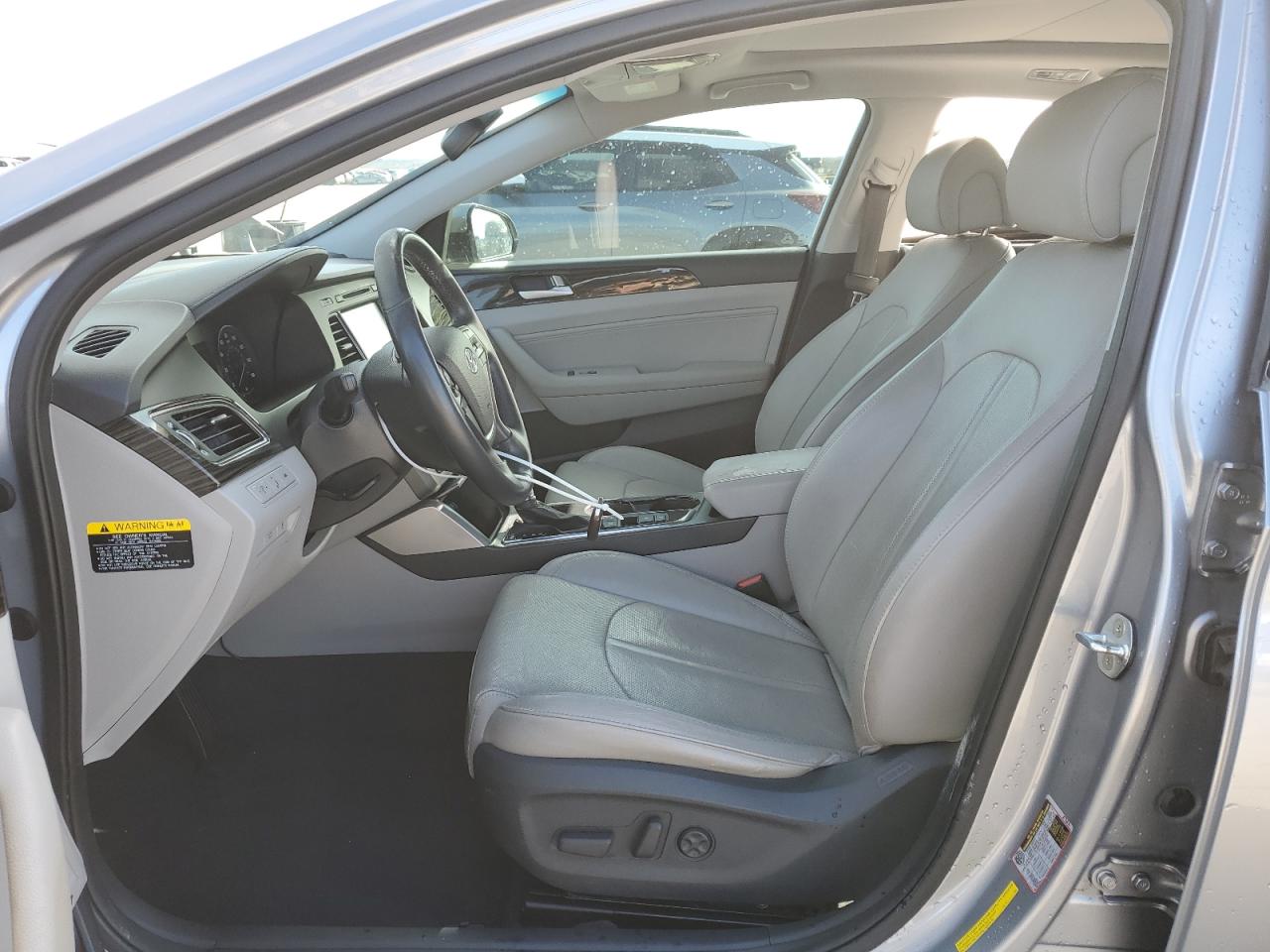 2016 Hyundai Sonata - Image 7