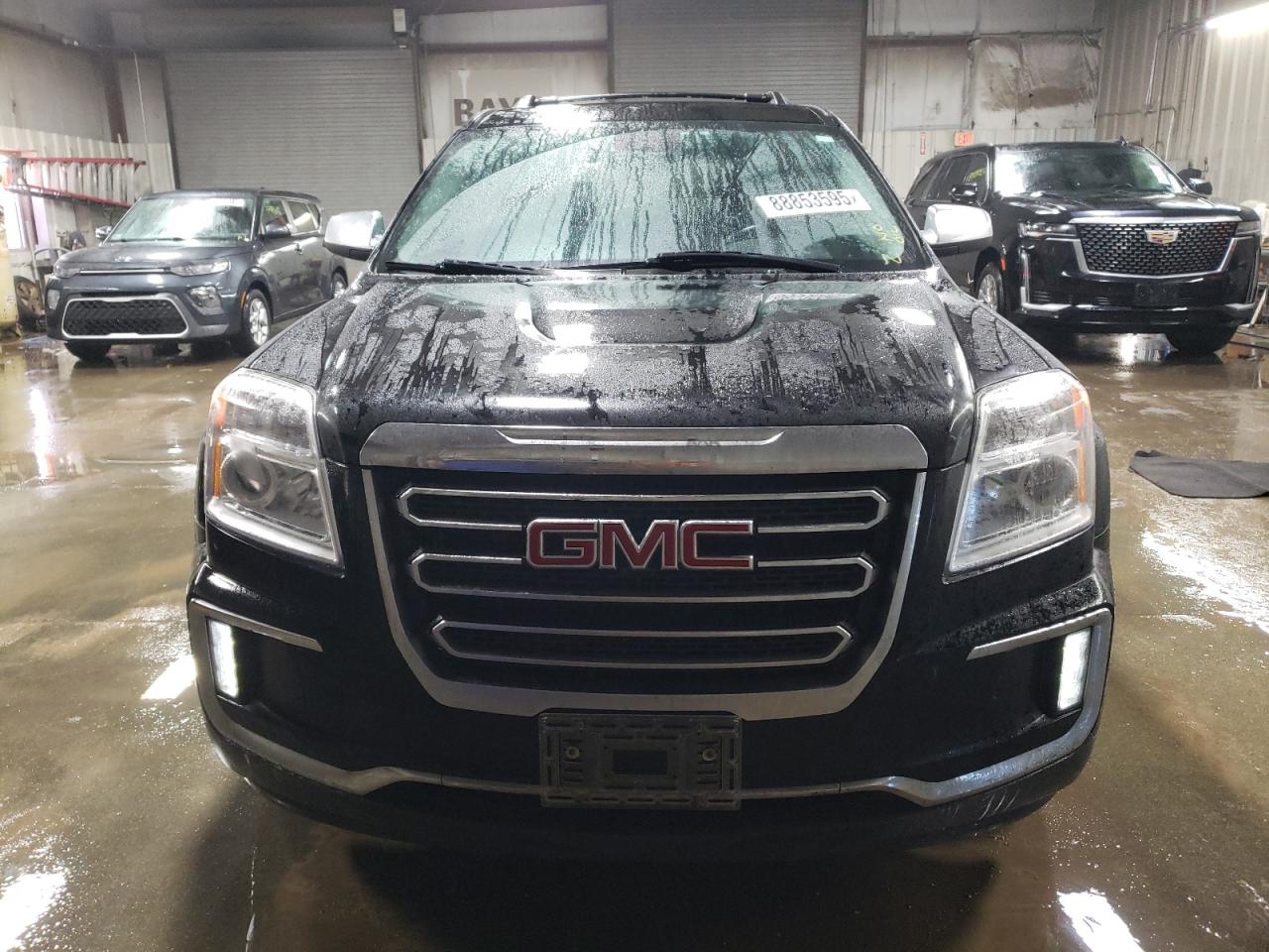 2017 GMC Terrain - Image 5