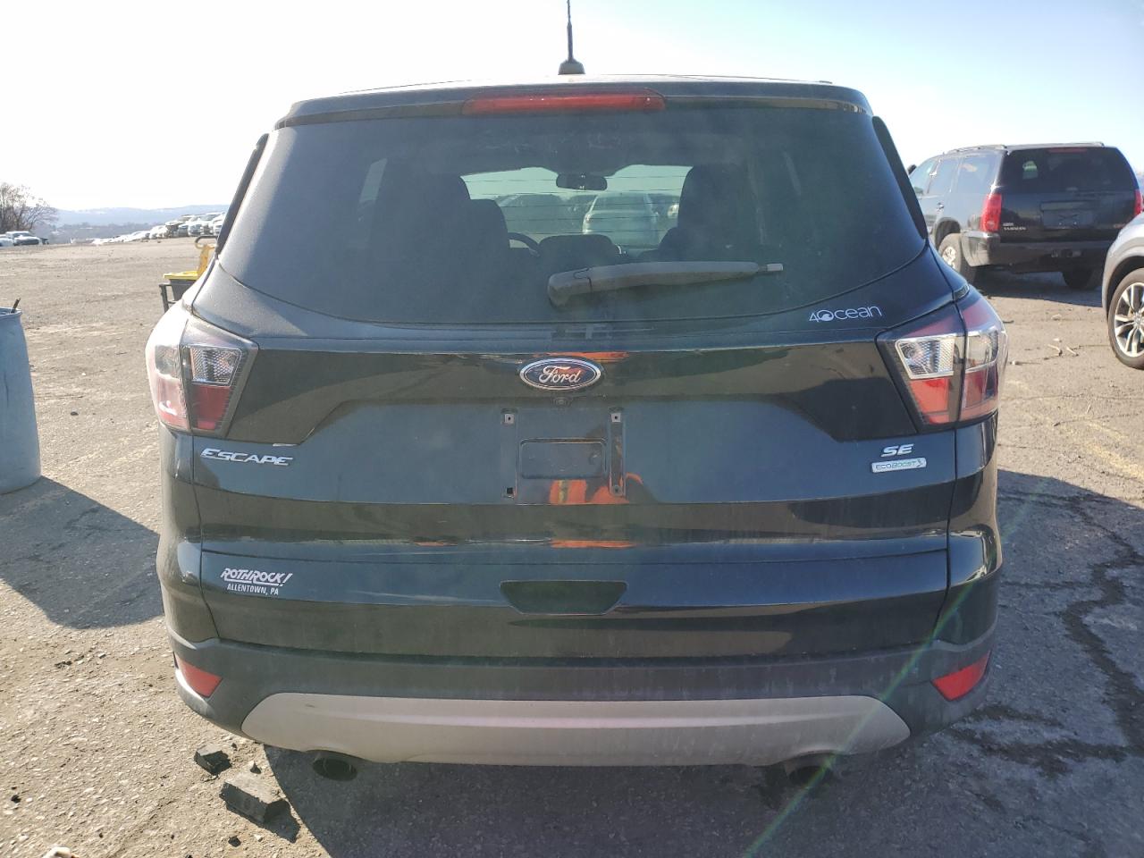 VIN 1FMCU0GD4HUB46069 2017 FORD ESCAPE no.6