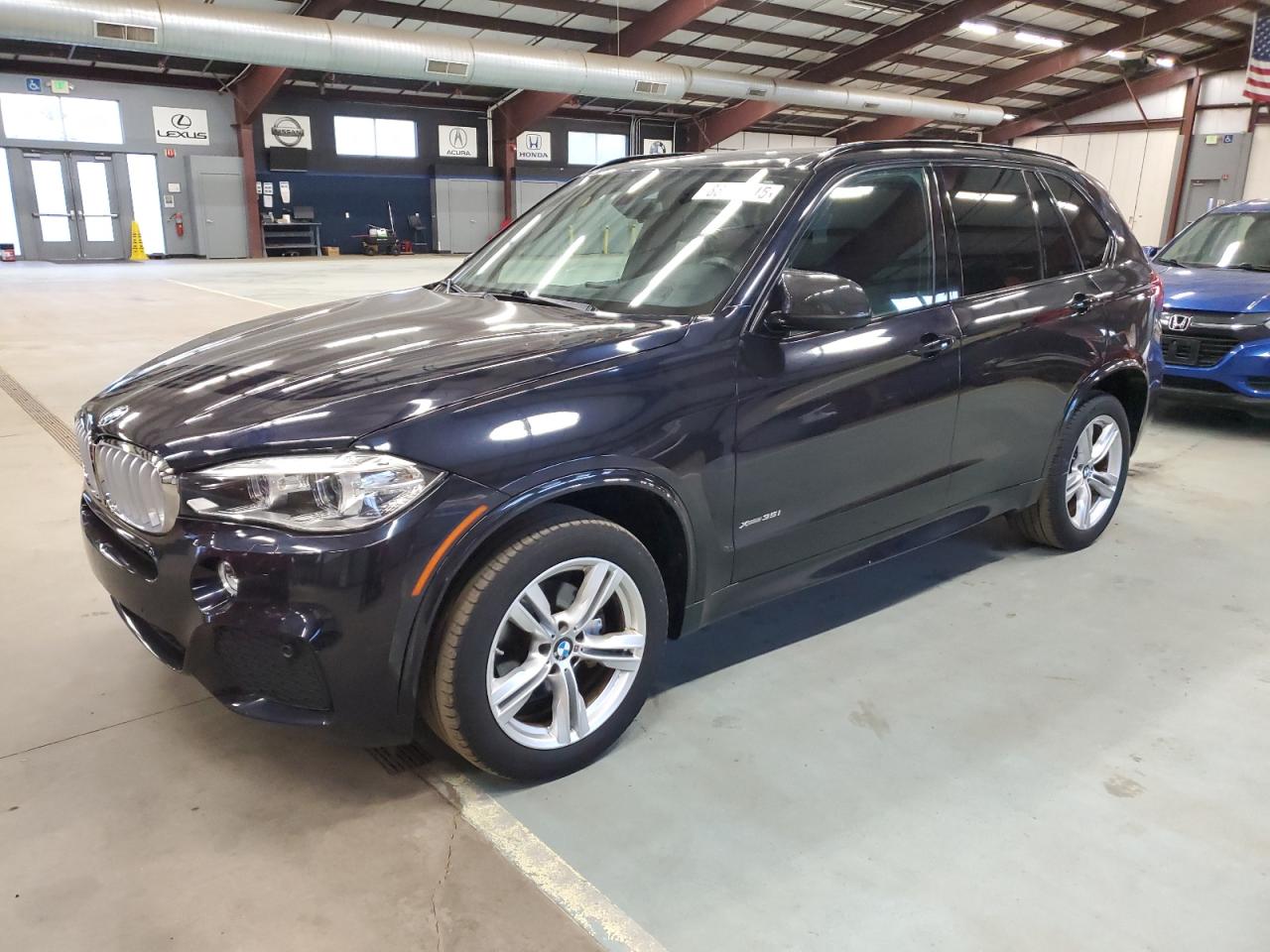 VIN 5UXKR0C56G0S92090 2016 BMW X5 no.1