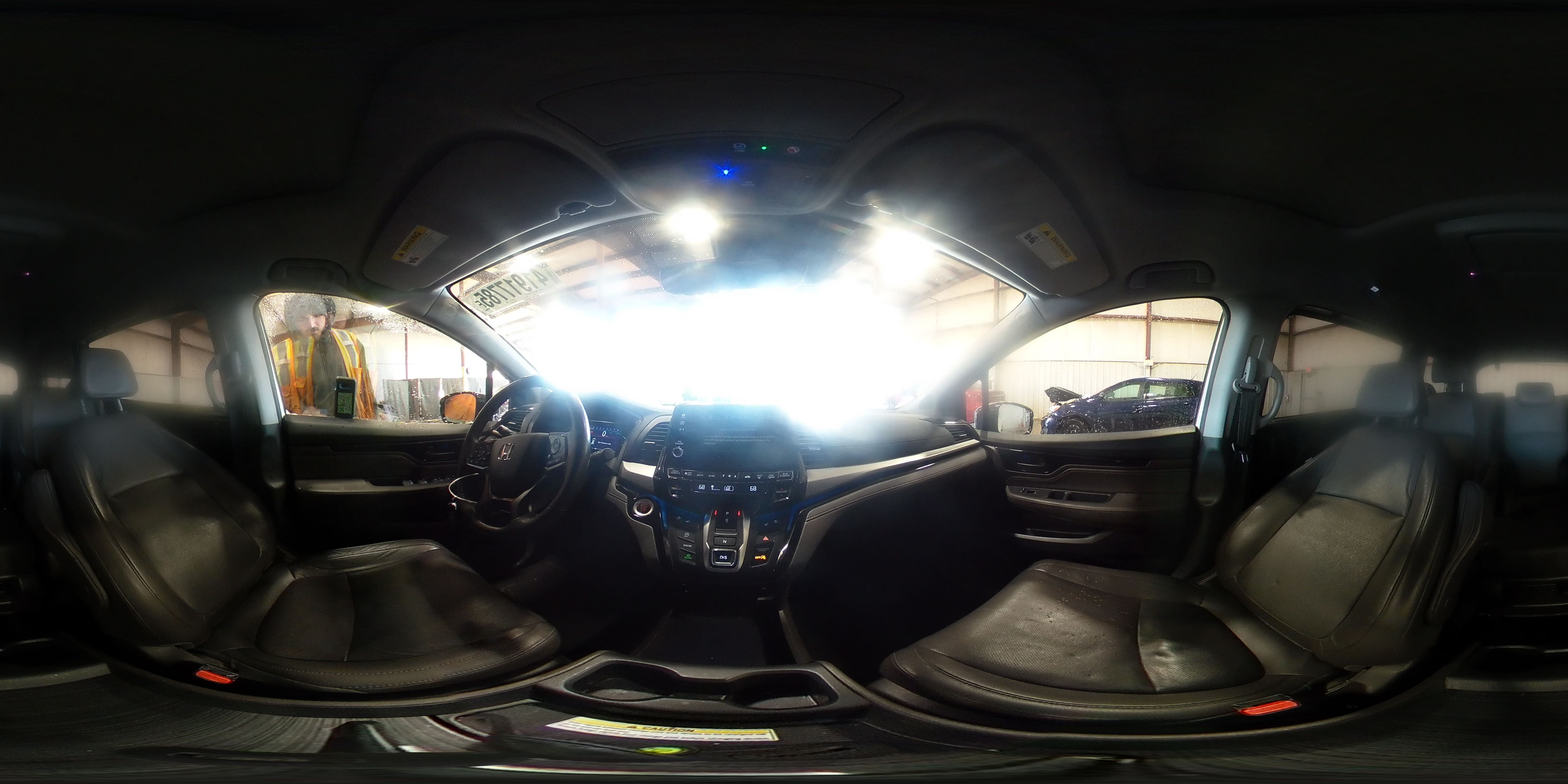 2018 Honda Odyssey - Image 15