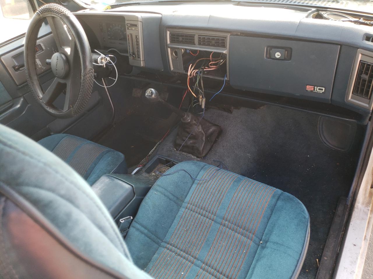1992 Chevrolet S-10 Pickup - Image 8