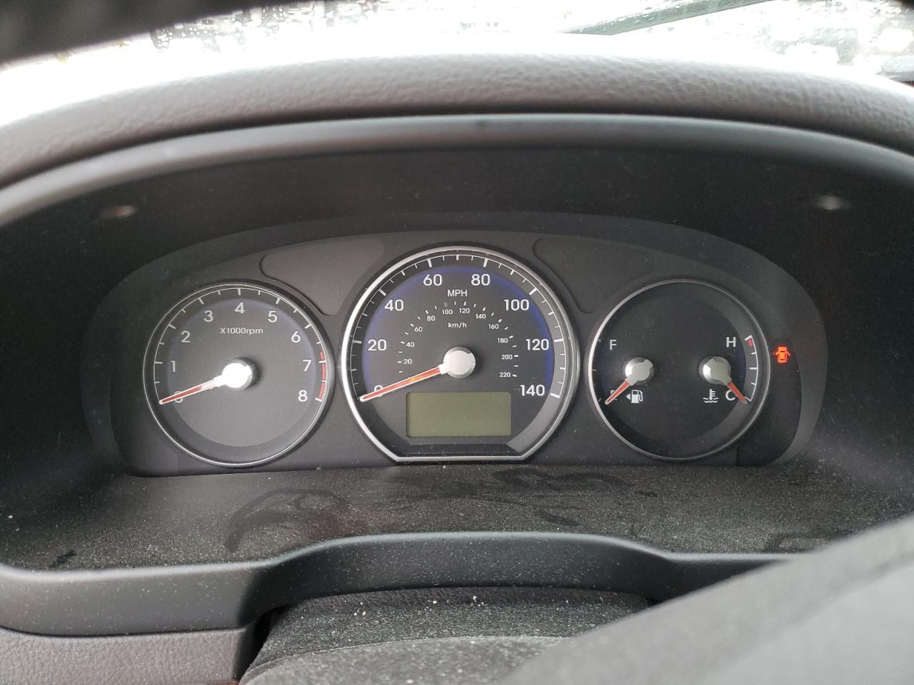 2010 Hyundai Santa Fe - Image 9
