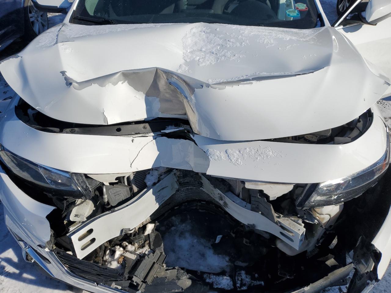 2017 Chevrolet Malibu - Image 11