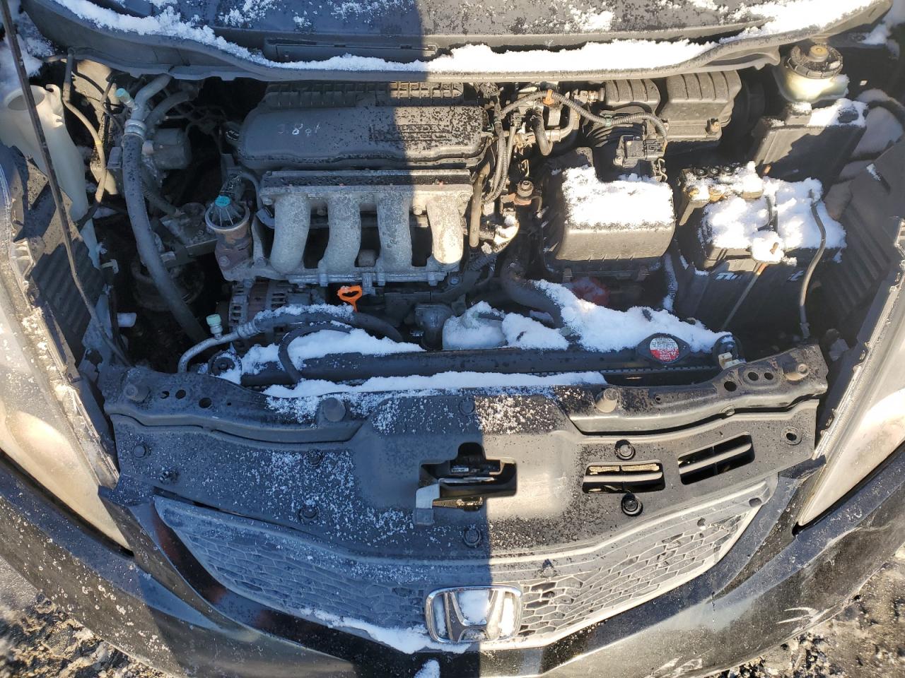 2010 Honda Fit - Image 11