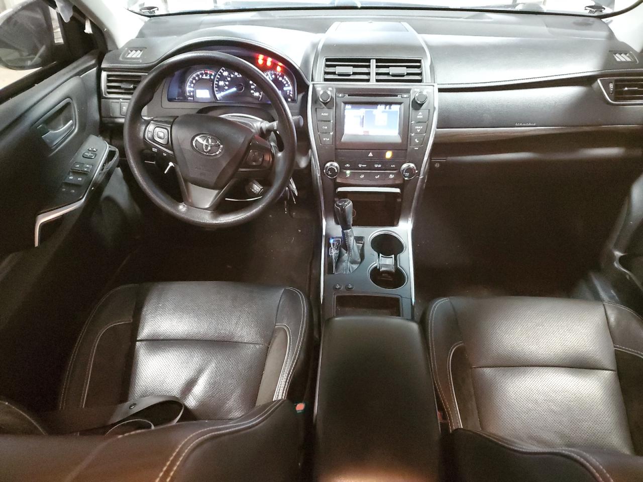 2015 Toyota Camry - Image 8