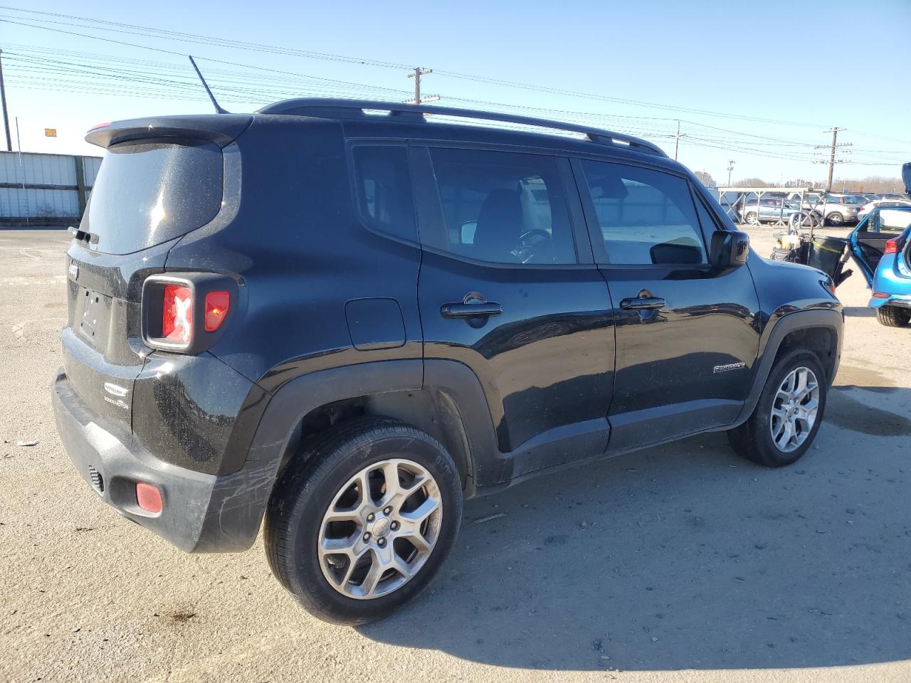 2016 Jeep Renegade - Image 3