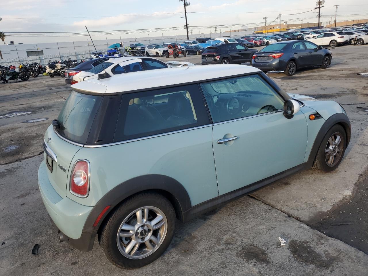 2012 MINI Cooper - Image 3
