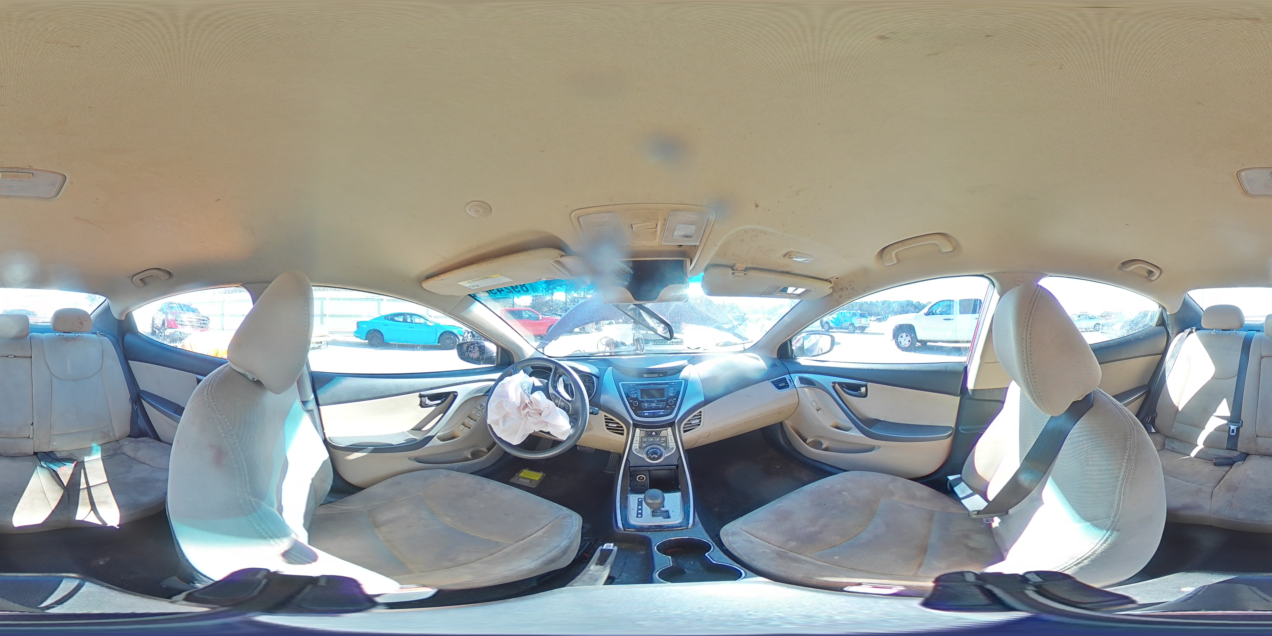 2013 Hyundai Elantra - Image 12