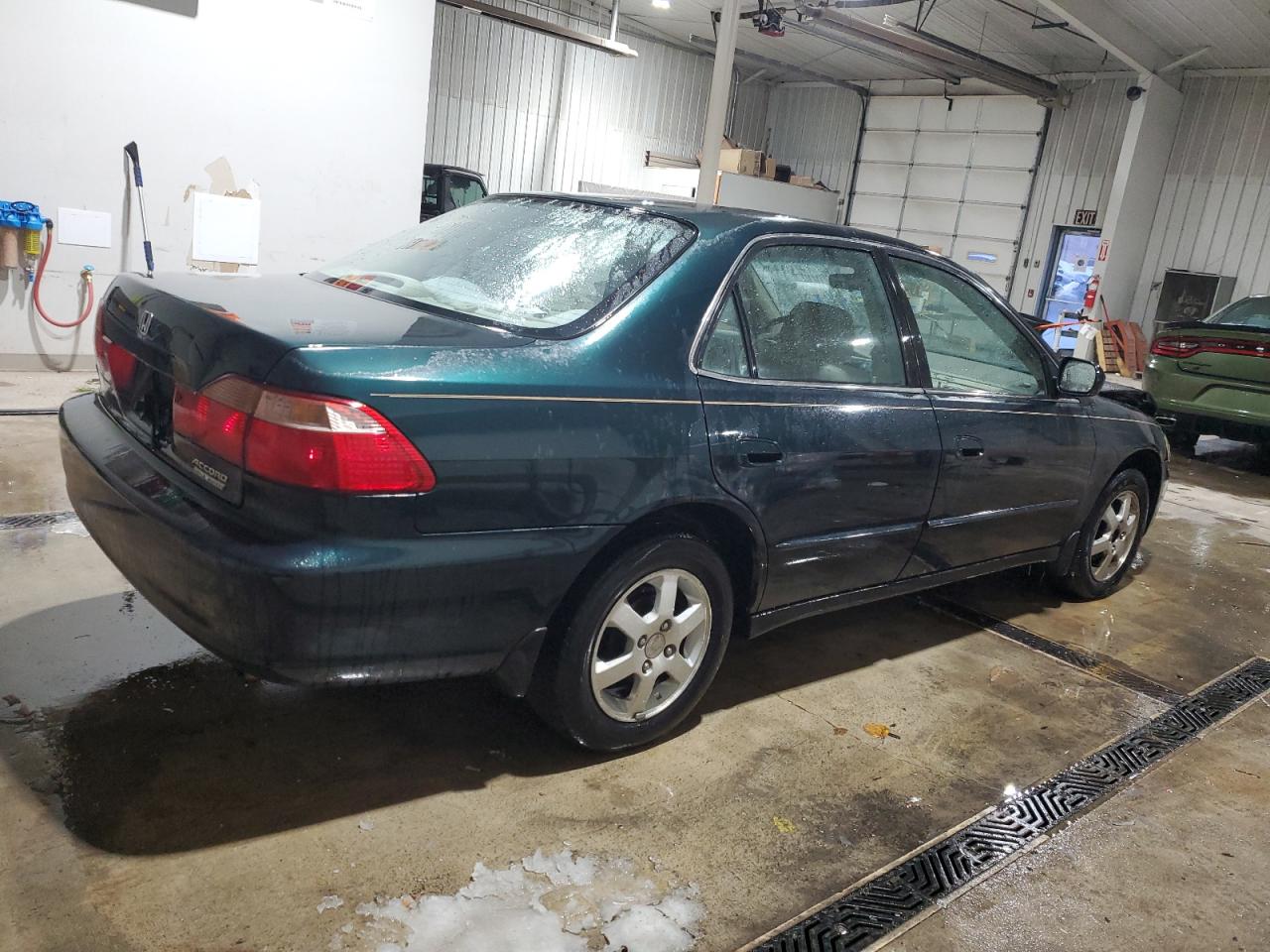 2000 Honda Accord - Image 3