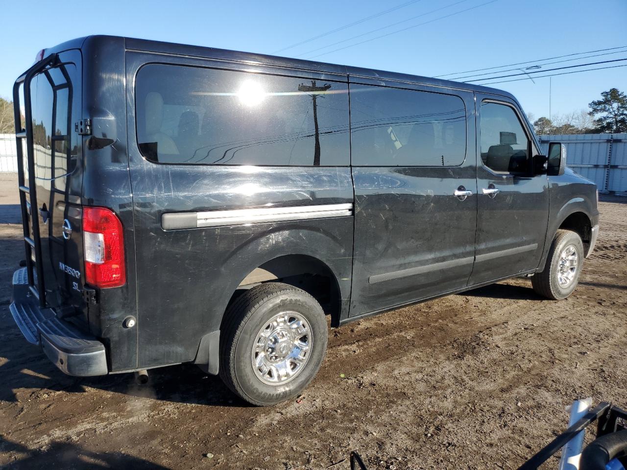 2020 Nissan NV - Image 3