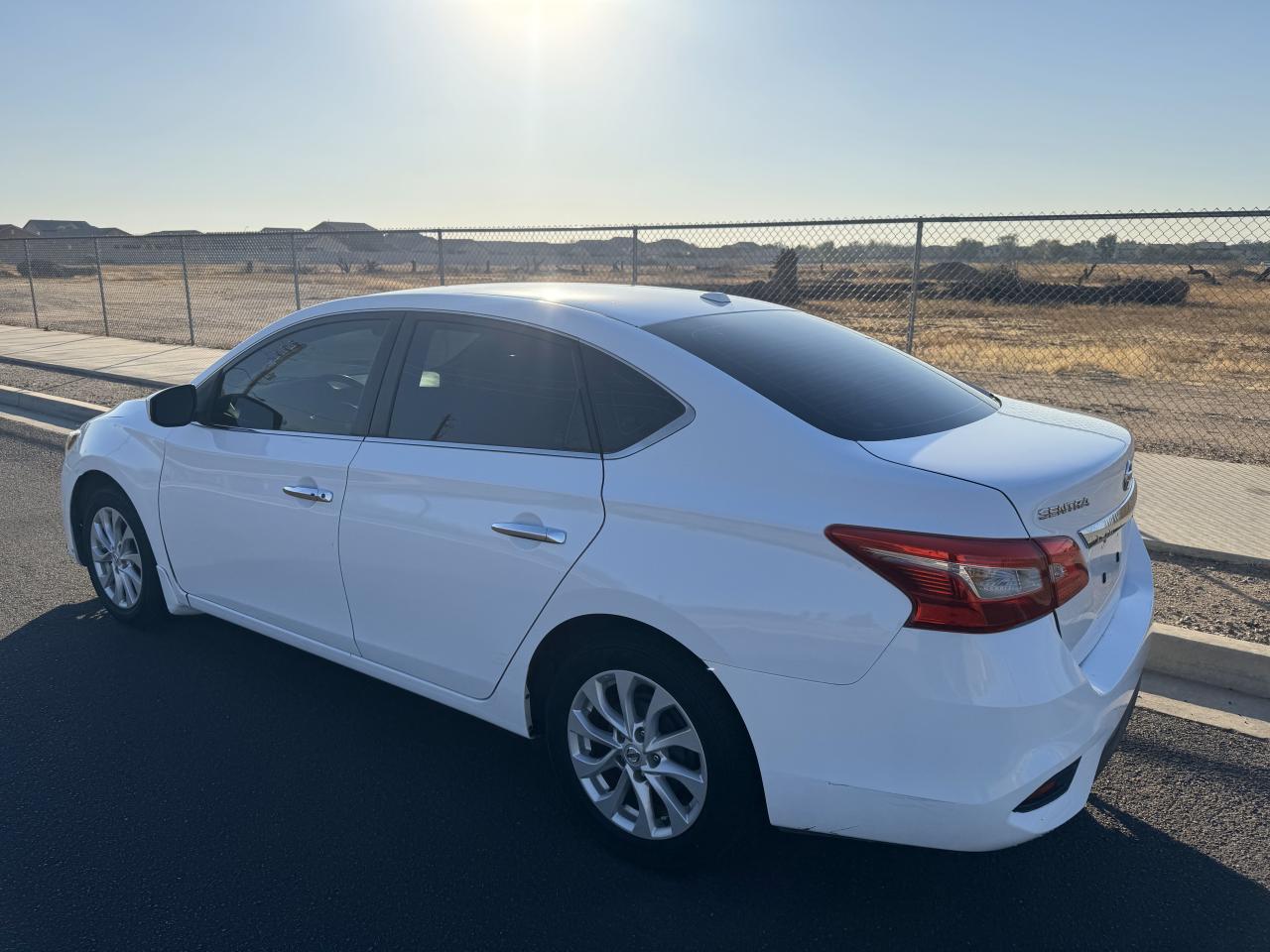 VIN 3N1AB7AP9JY345637 2018 NISSAN SENTRA no.3