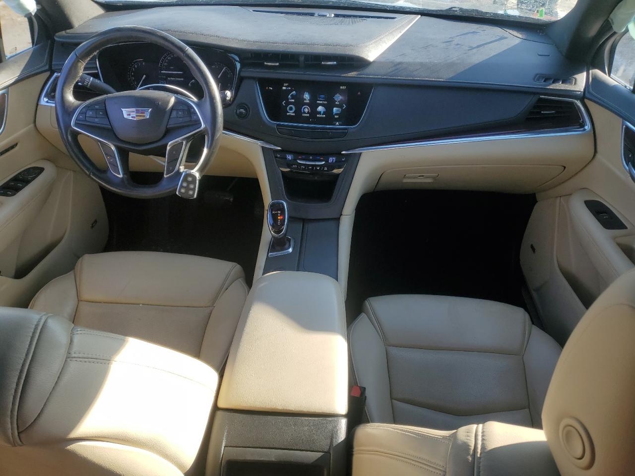 2018 Cadillac XT5 - Image 8