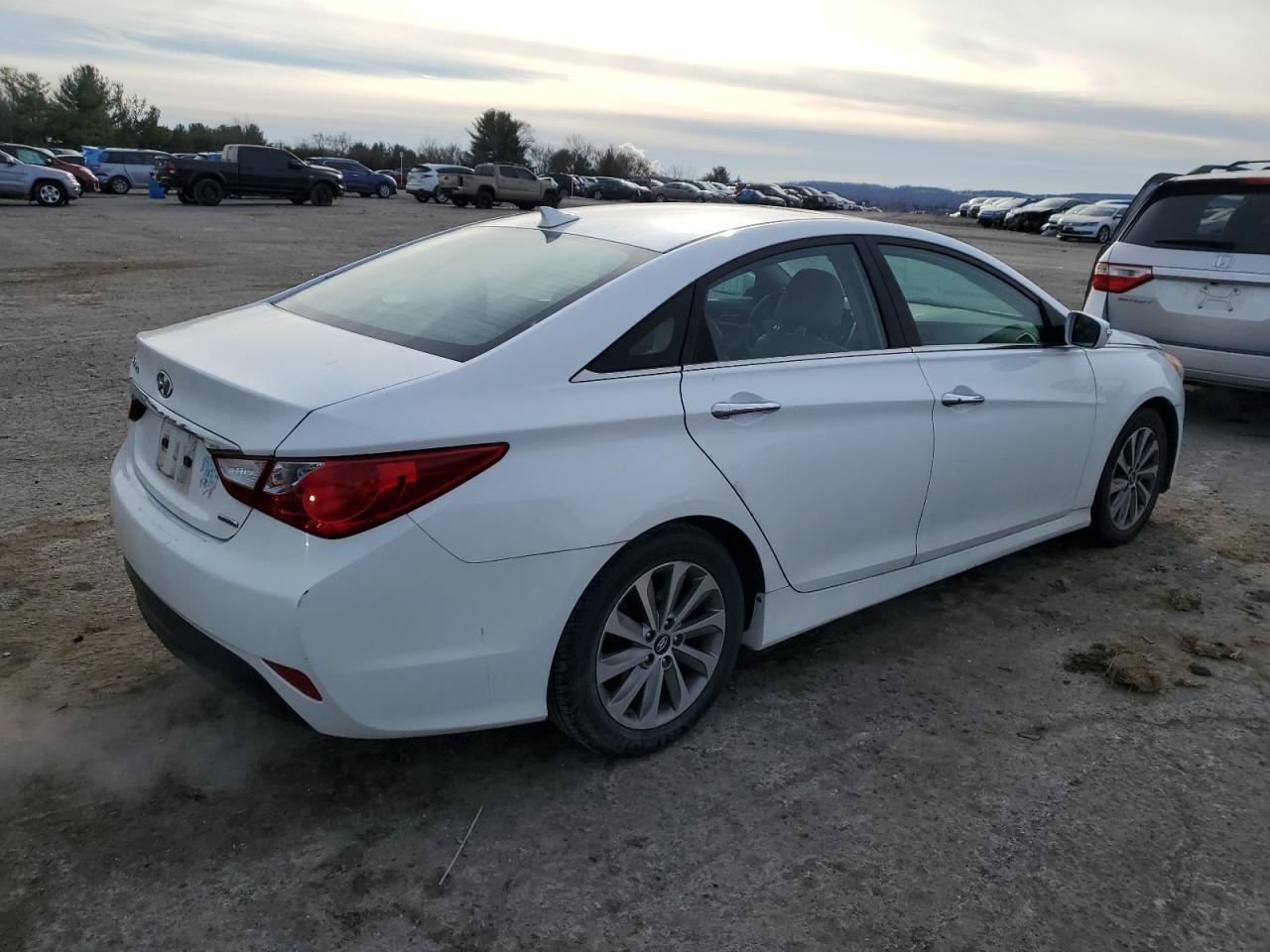 VIN 5NPEC4AC7EH870805 2014 HYUNDAI SONATA no.3