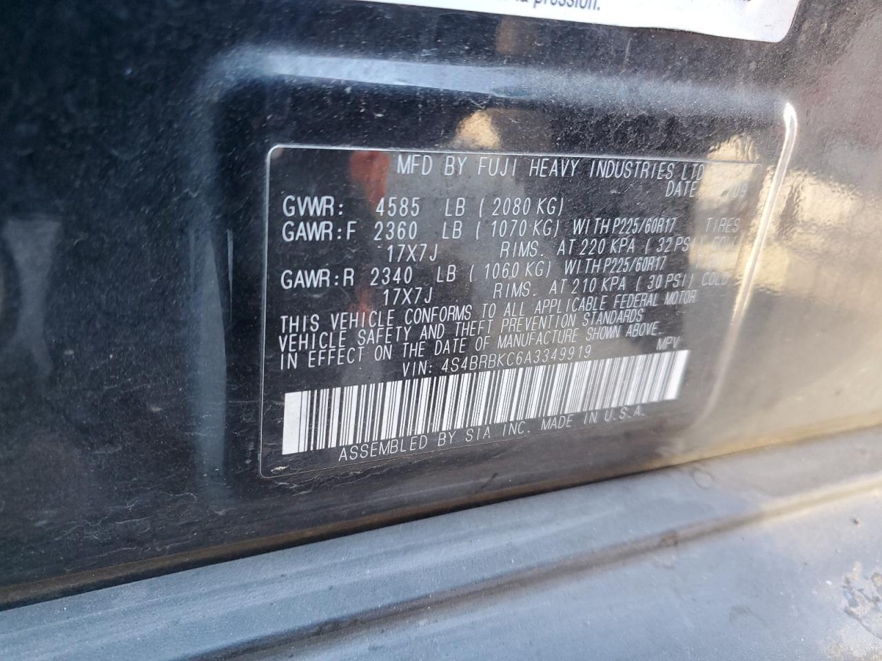 2010 Subaru Outback - Image 13