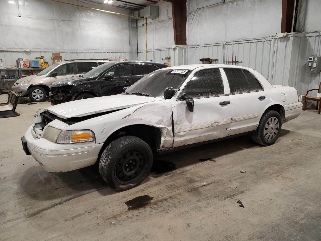 2011 Ford Crown Victoria - Image 1