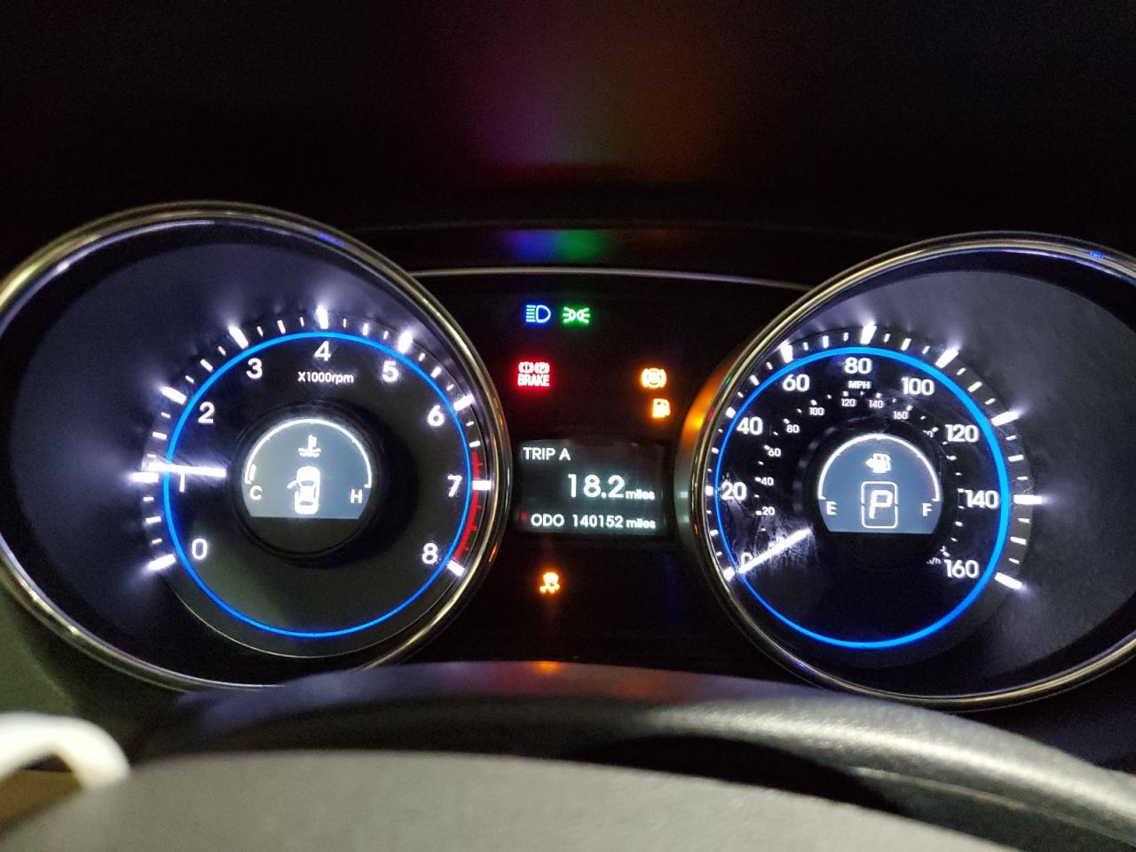 2014 Hyundai Sonata - Image 9