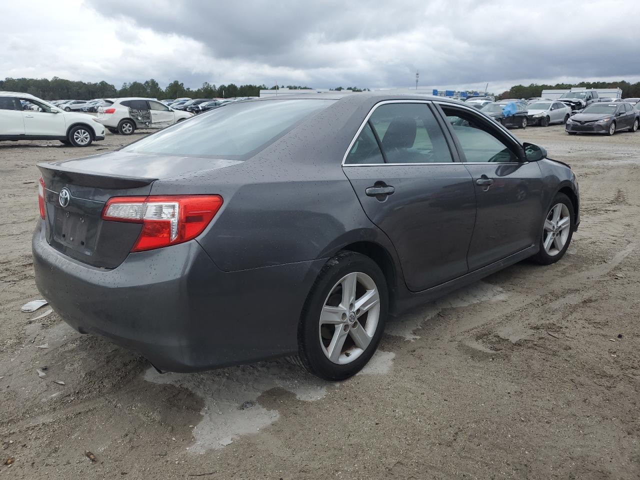 VIN 4T1BF1FK5DU246767 2013 TOYOTA CAMRY no.3