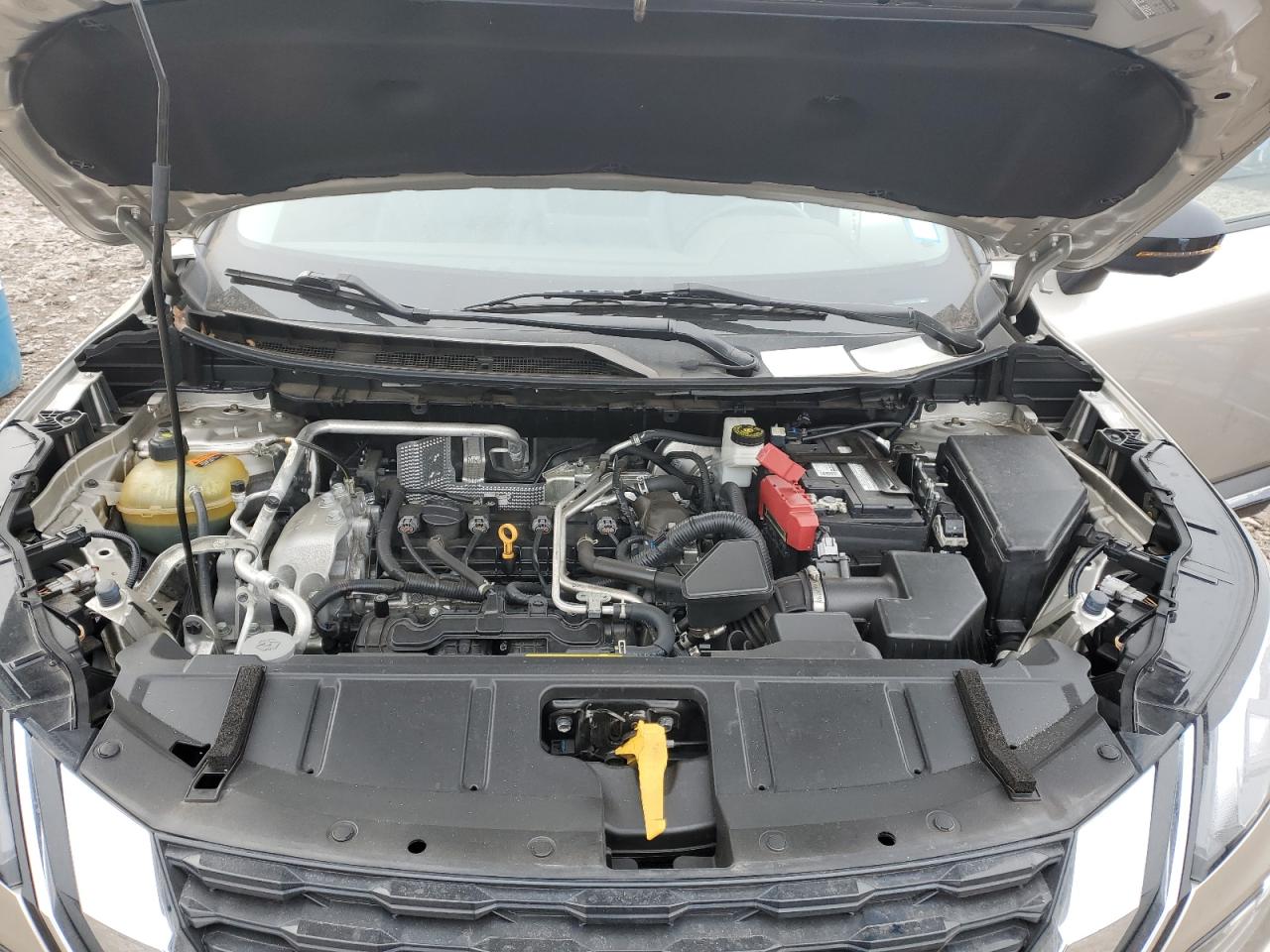 2021 Nissan Rogue - Image 12