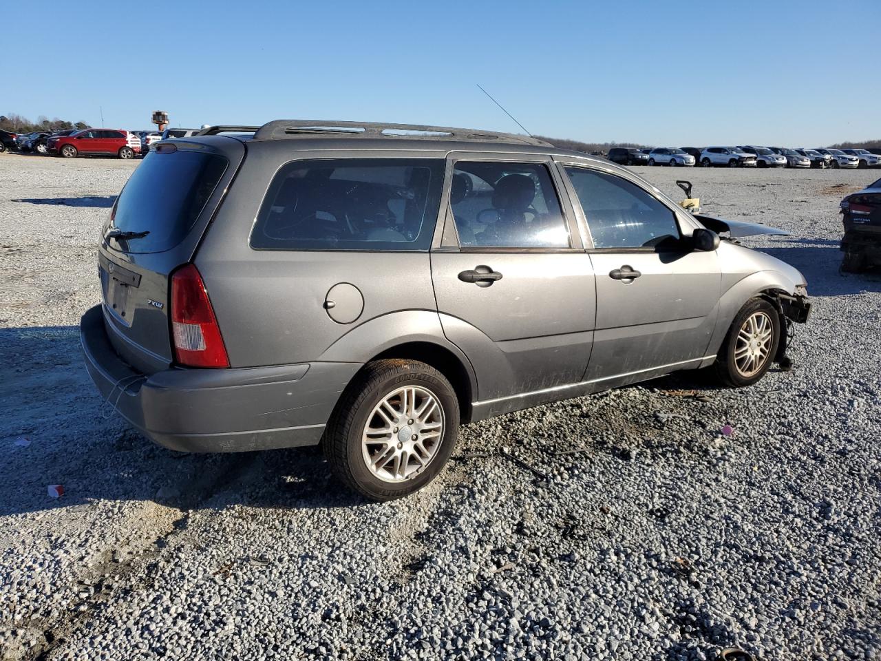 2005 Ford Focus - Image 3