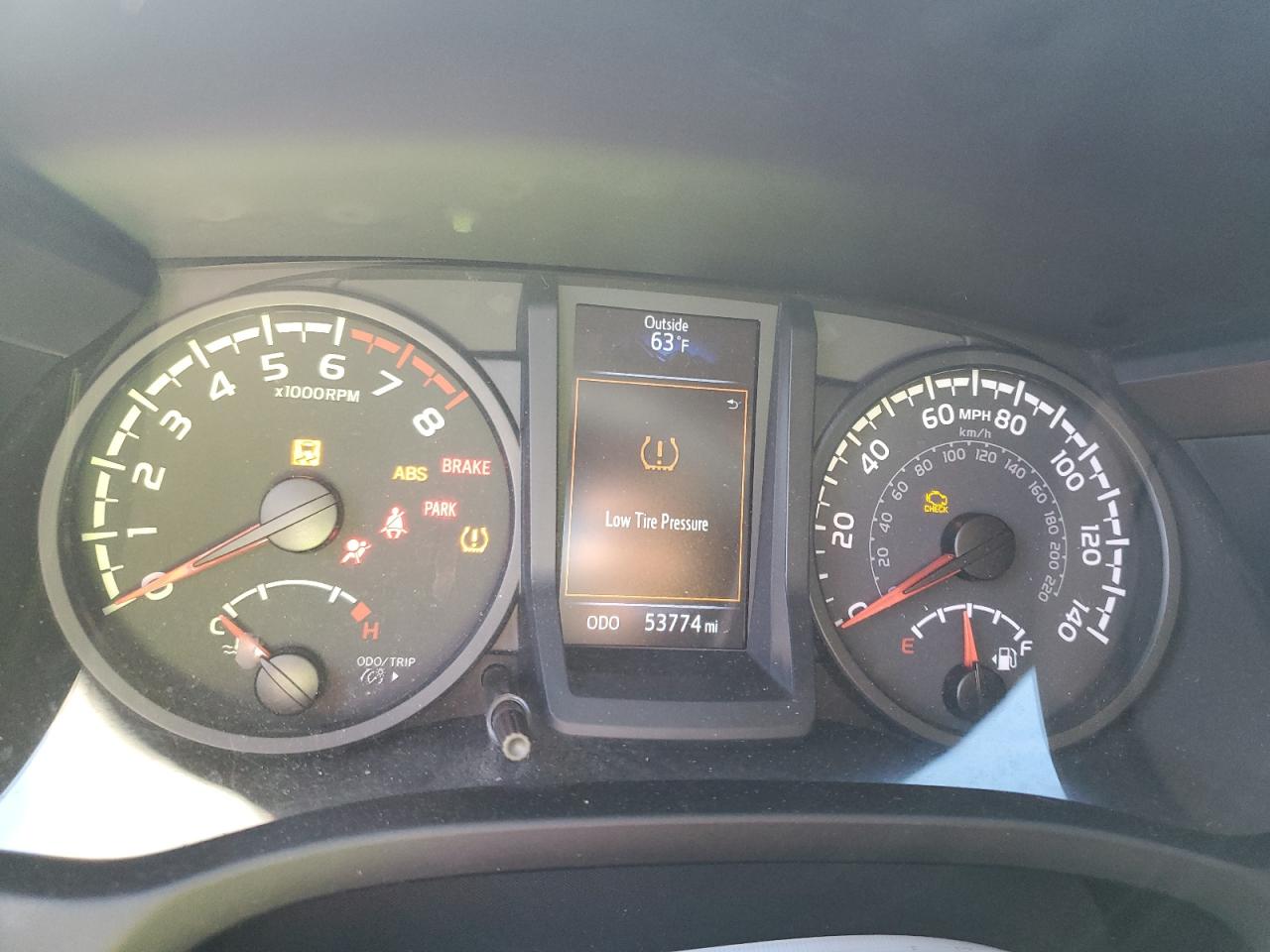2022 Toyota Tacoma - Image 9