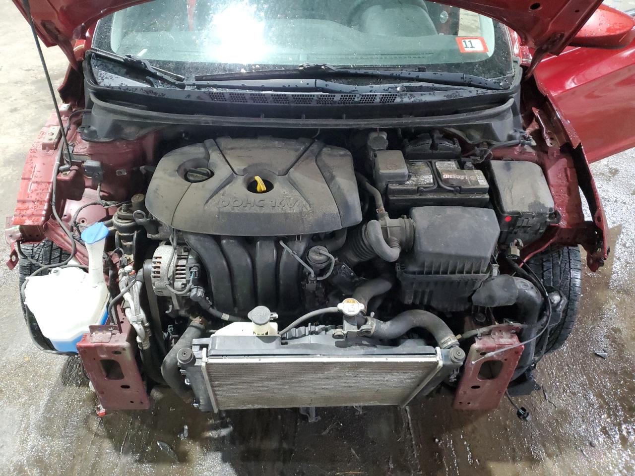 2016 Hyundai Elantra - Image 11