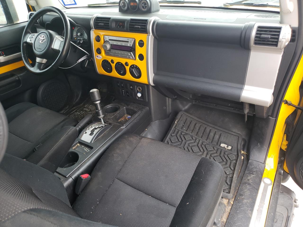 2007 Toyota FJ Cruiser - Image 8