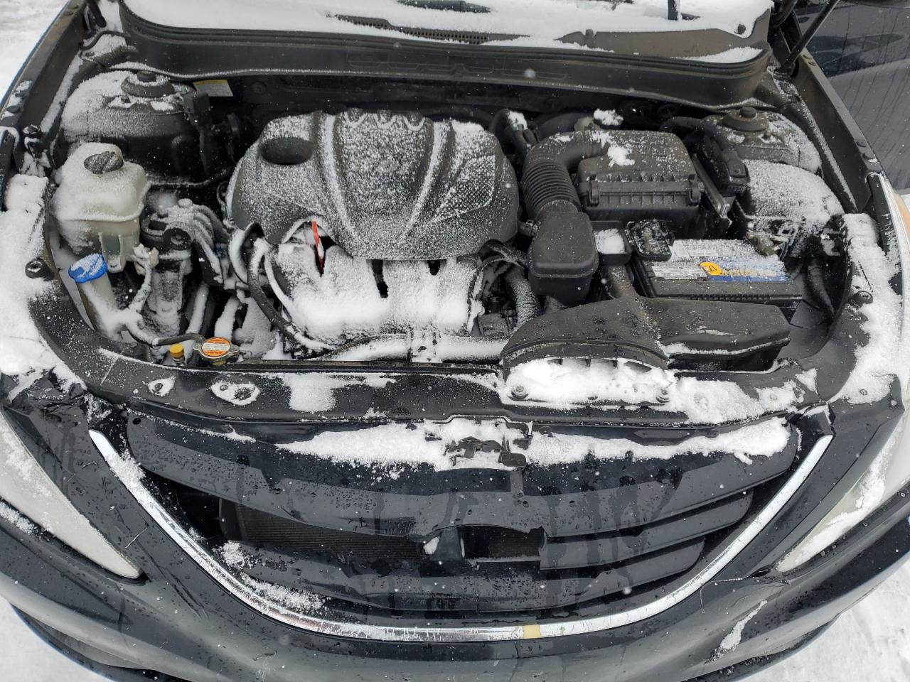 2013 Hyundai Sonata - Image 11