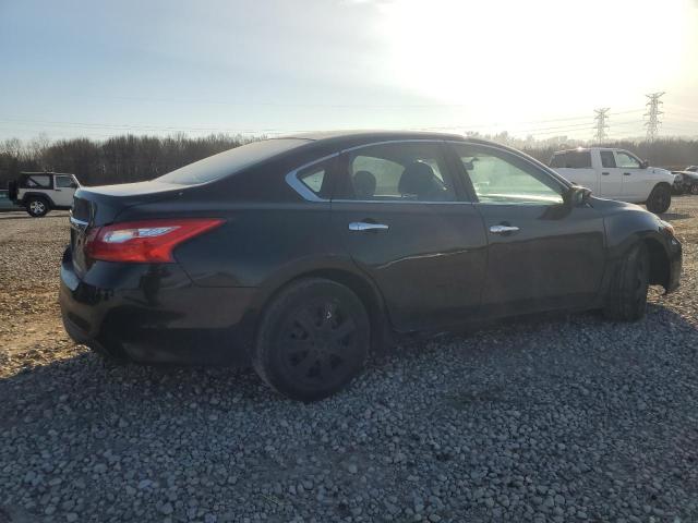 Седани NISSAN ALTIMA 2016 Чорний