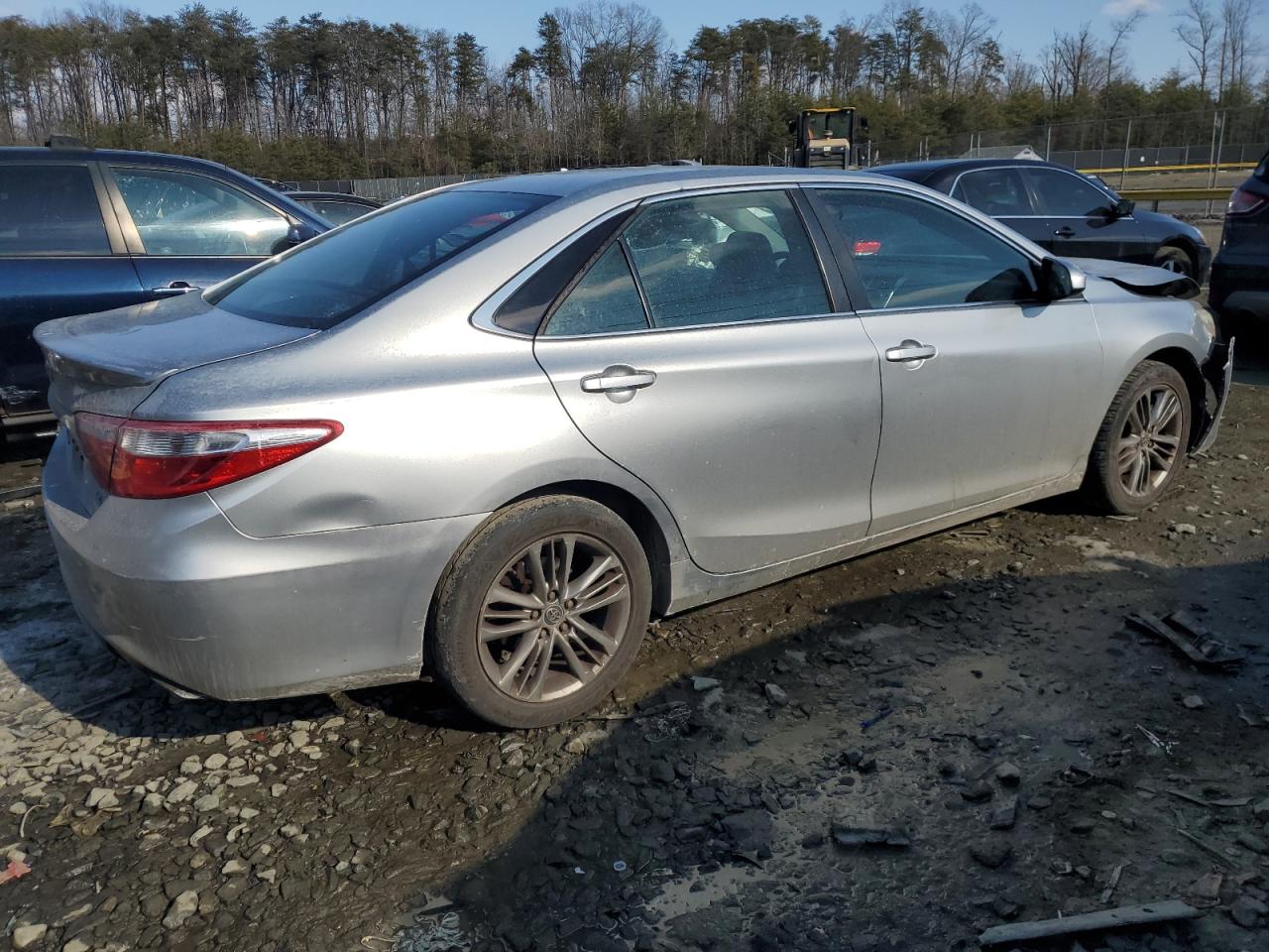 2015 Toyota Camry - Image 3