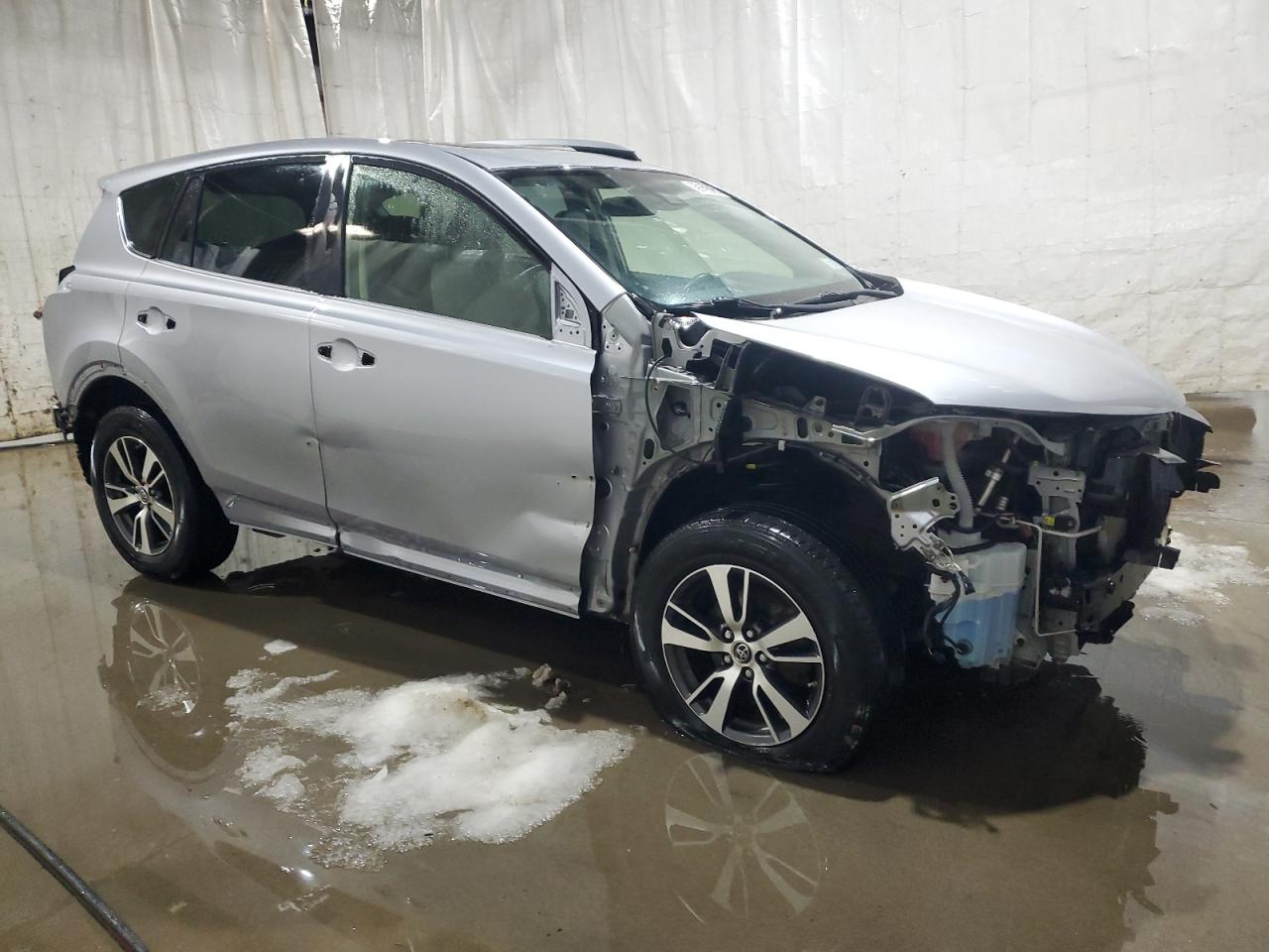2018 Toyota RAV 4 - Image 4