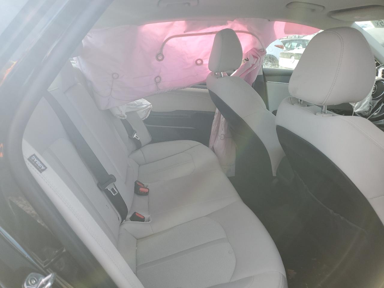 2021 Kia K5 - Image 10
