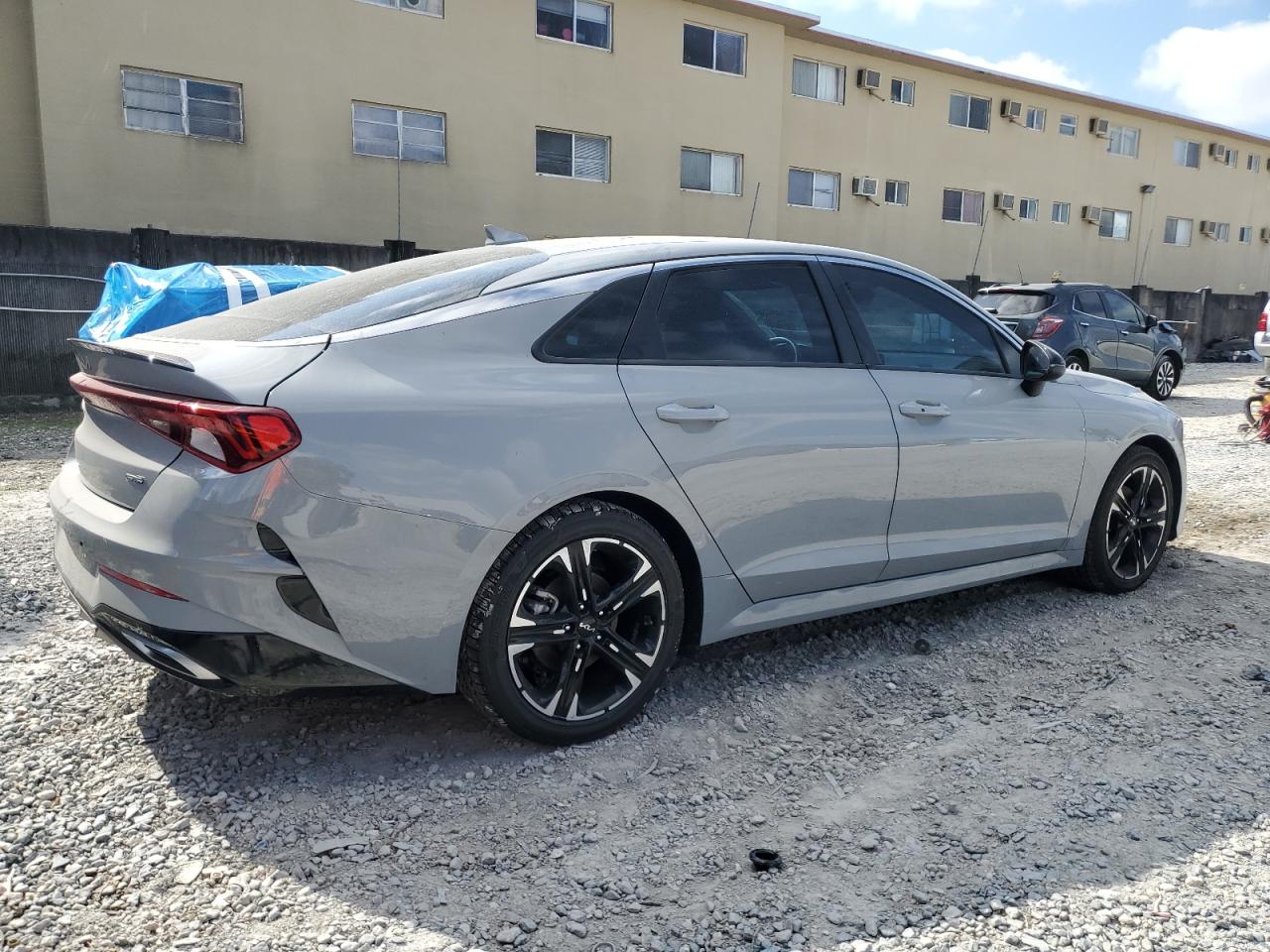 2022 Kia K5 - Image 3