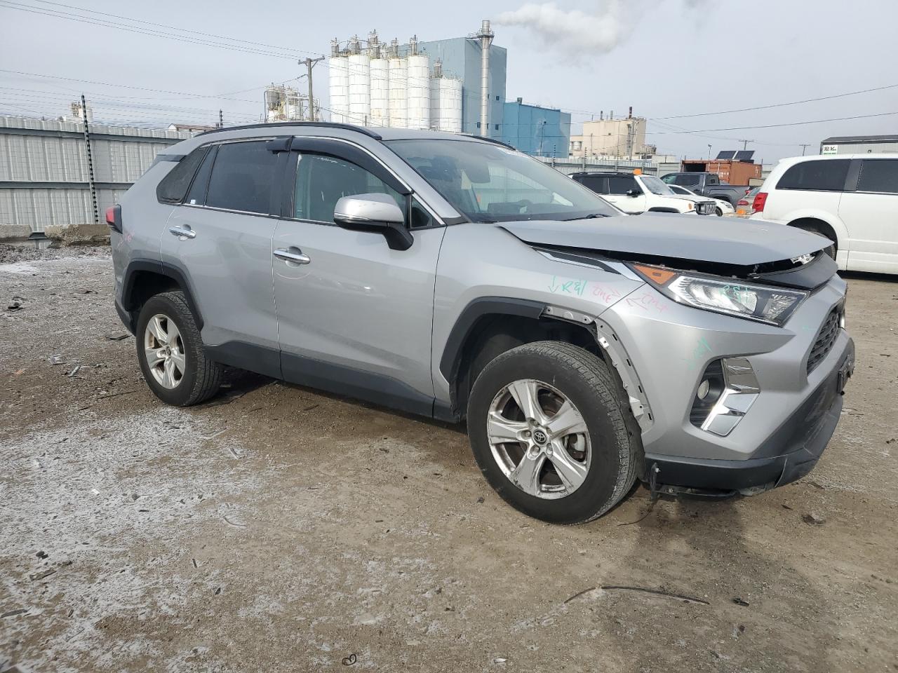 2021 Toyota RAV 4 - Image 4