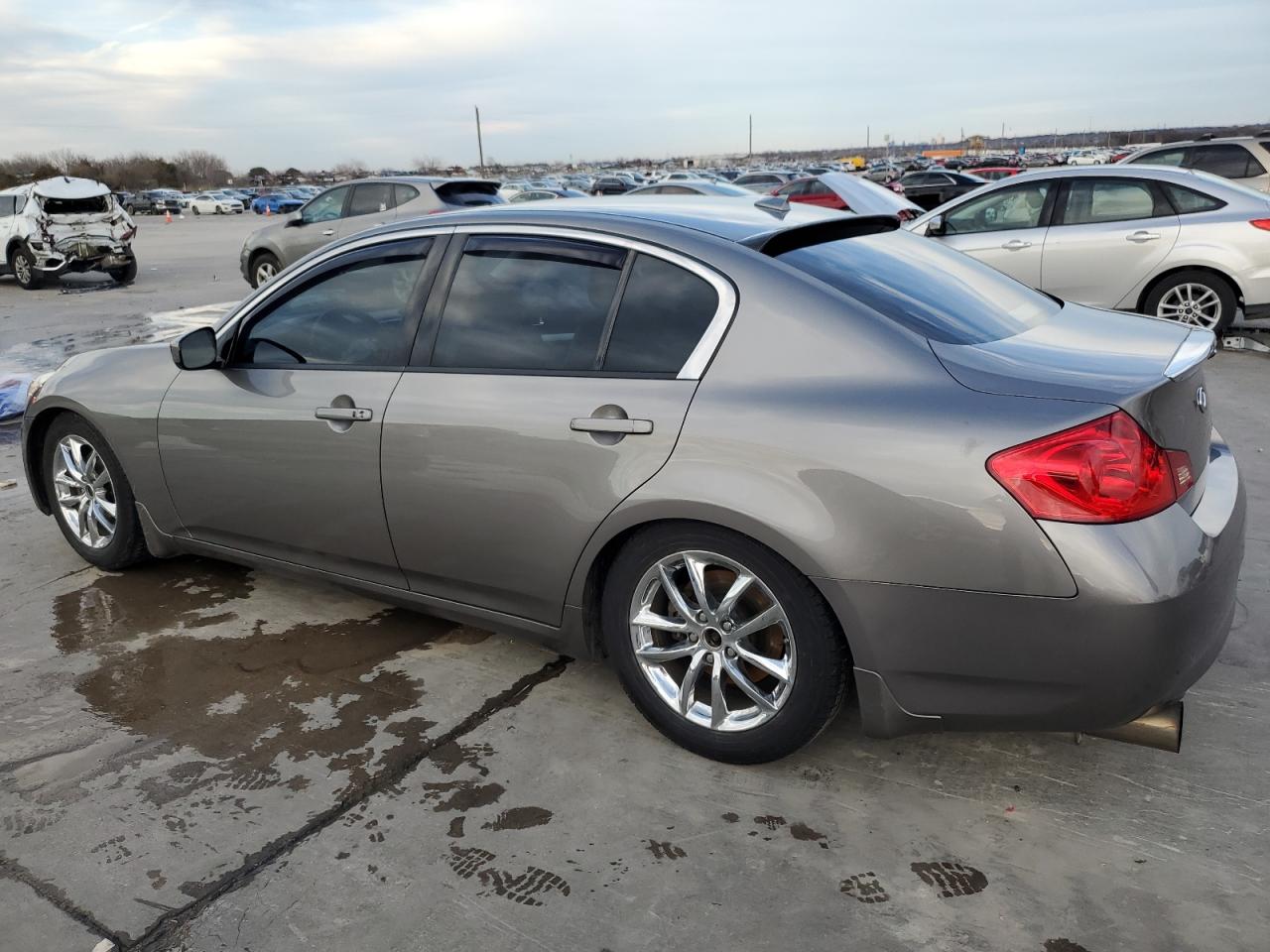 2009 Infiniti G - Image 2