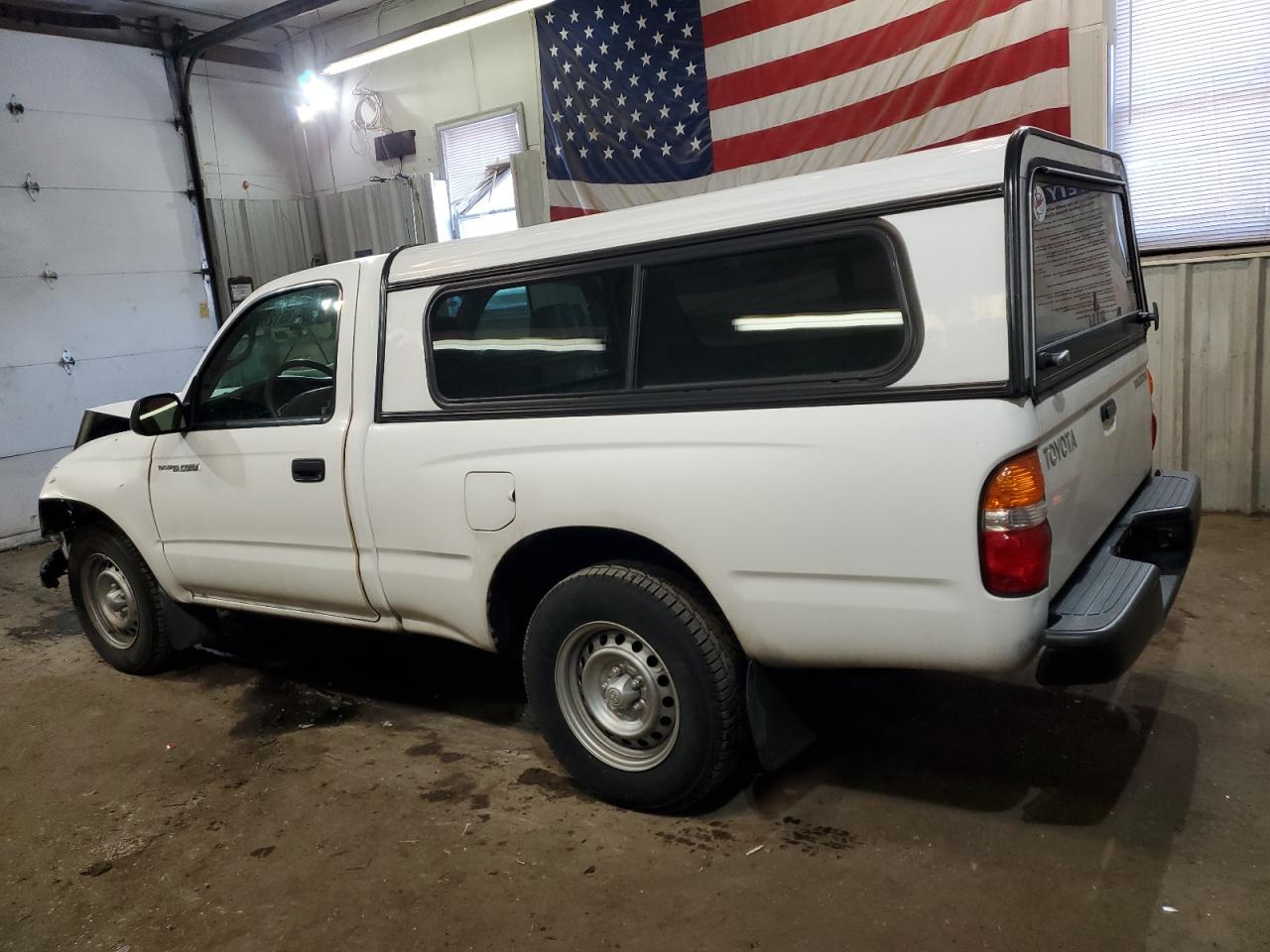 2004 Toyota Tacoma - Image 2