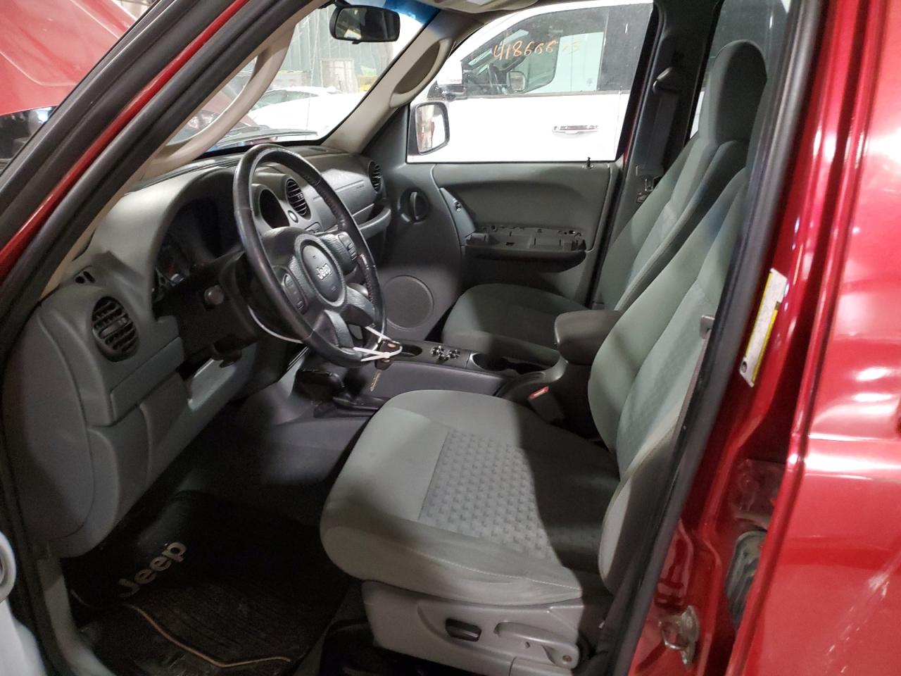 2006 Jeep Liberty (North America) - Image 7