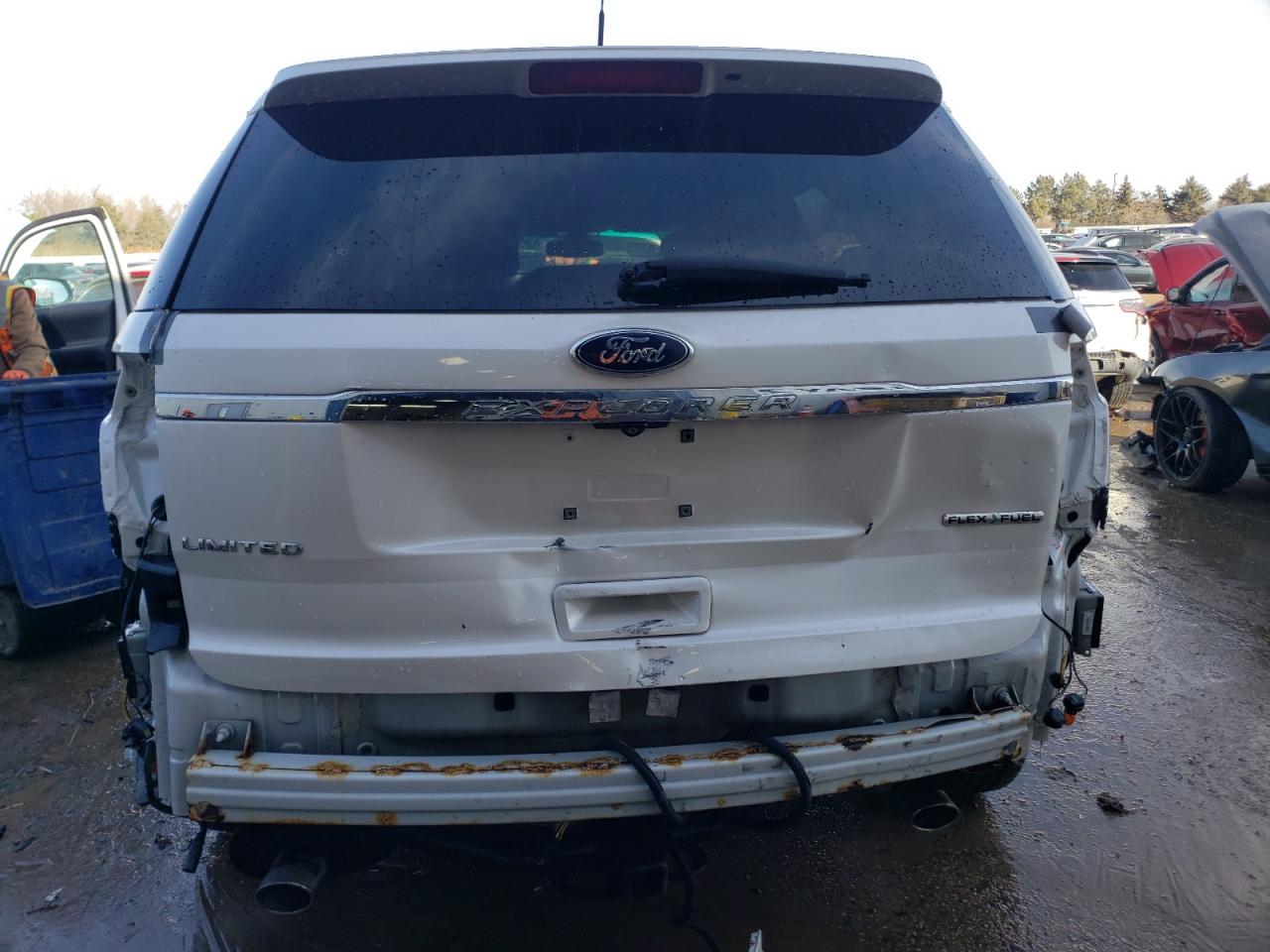 2015 Ford Explorer - Image 6