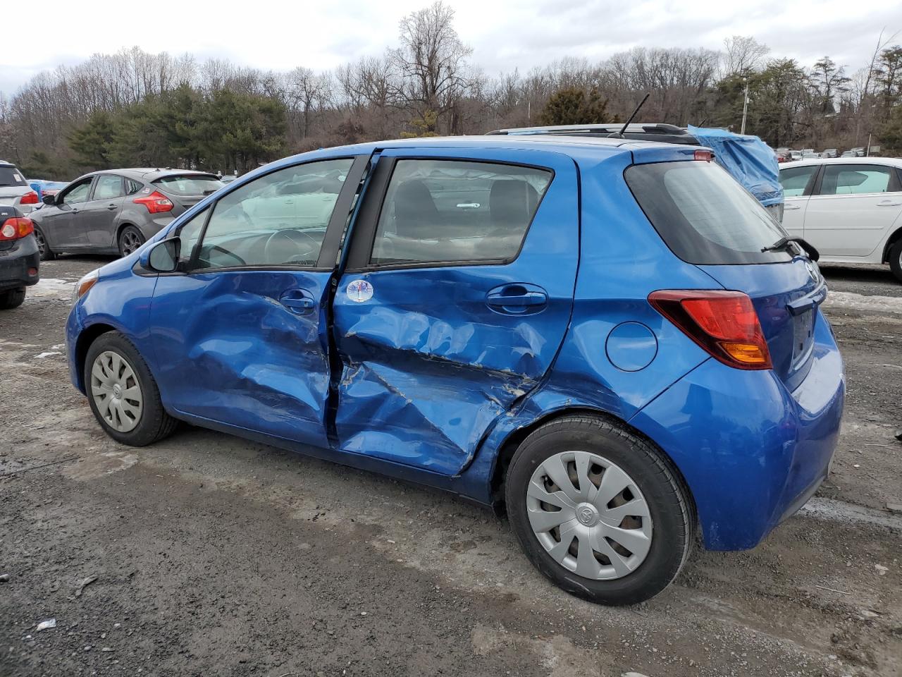 2017 Toyota Yaris - Image 2