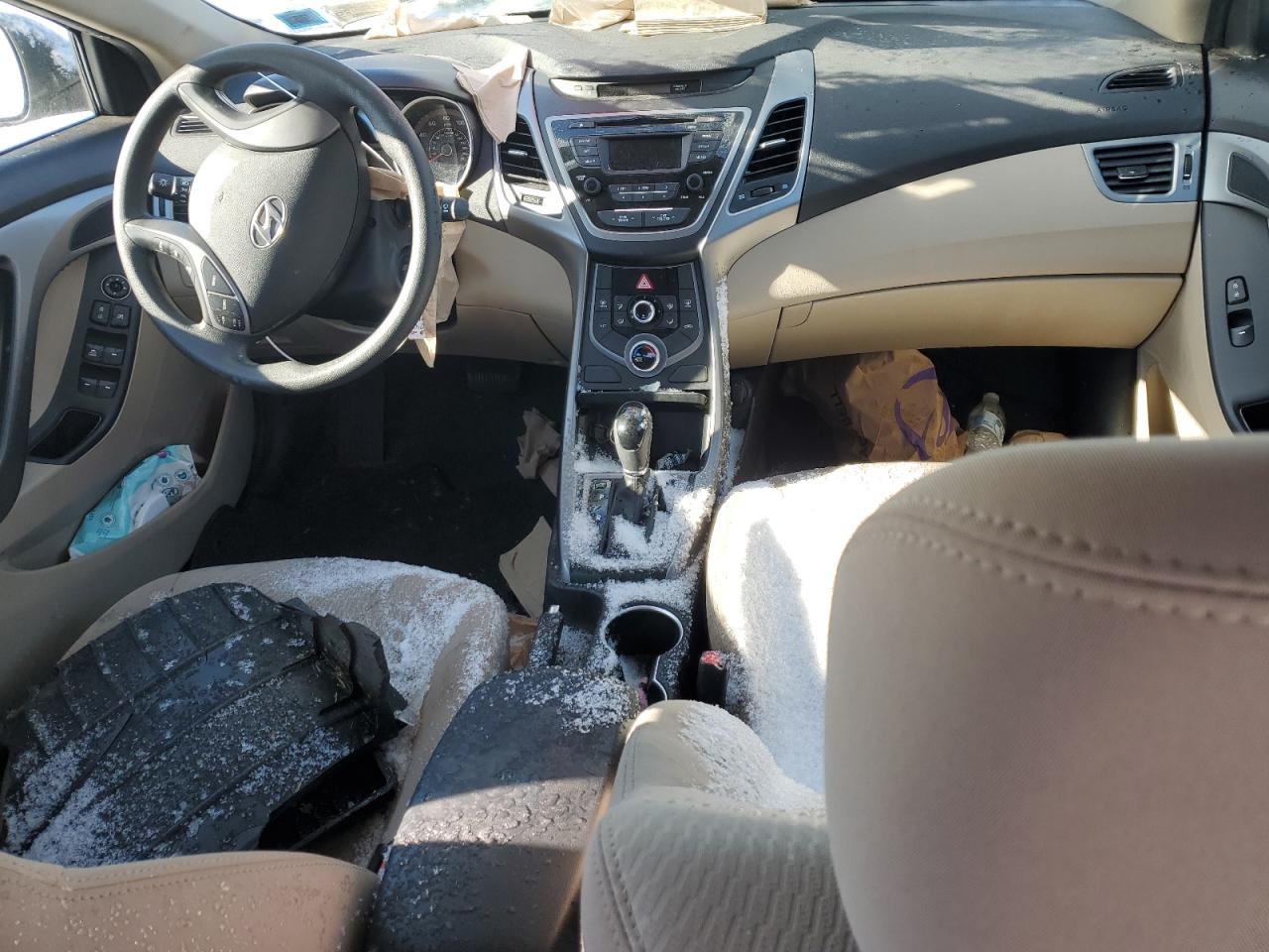 2014 Hyundai Elantra - Image 8