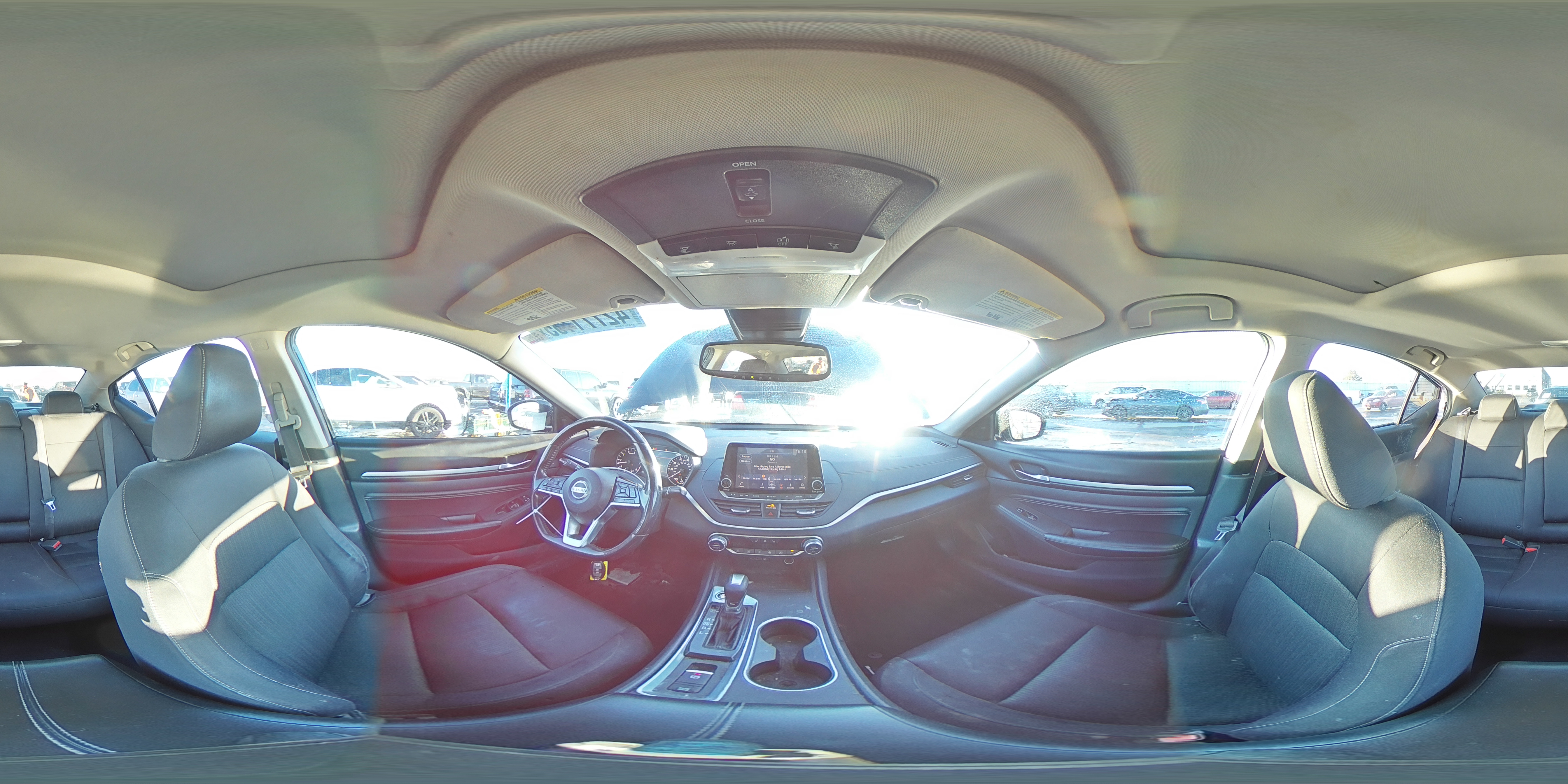 2019 Nissan Altima - Image 15