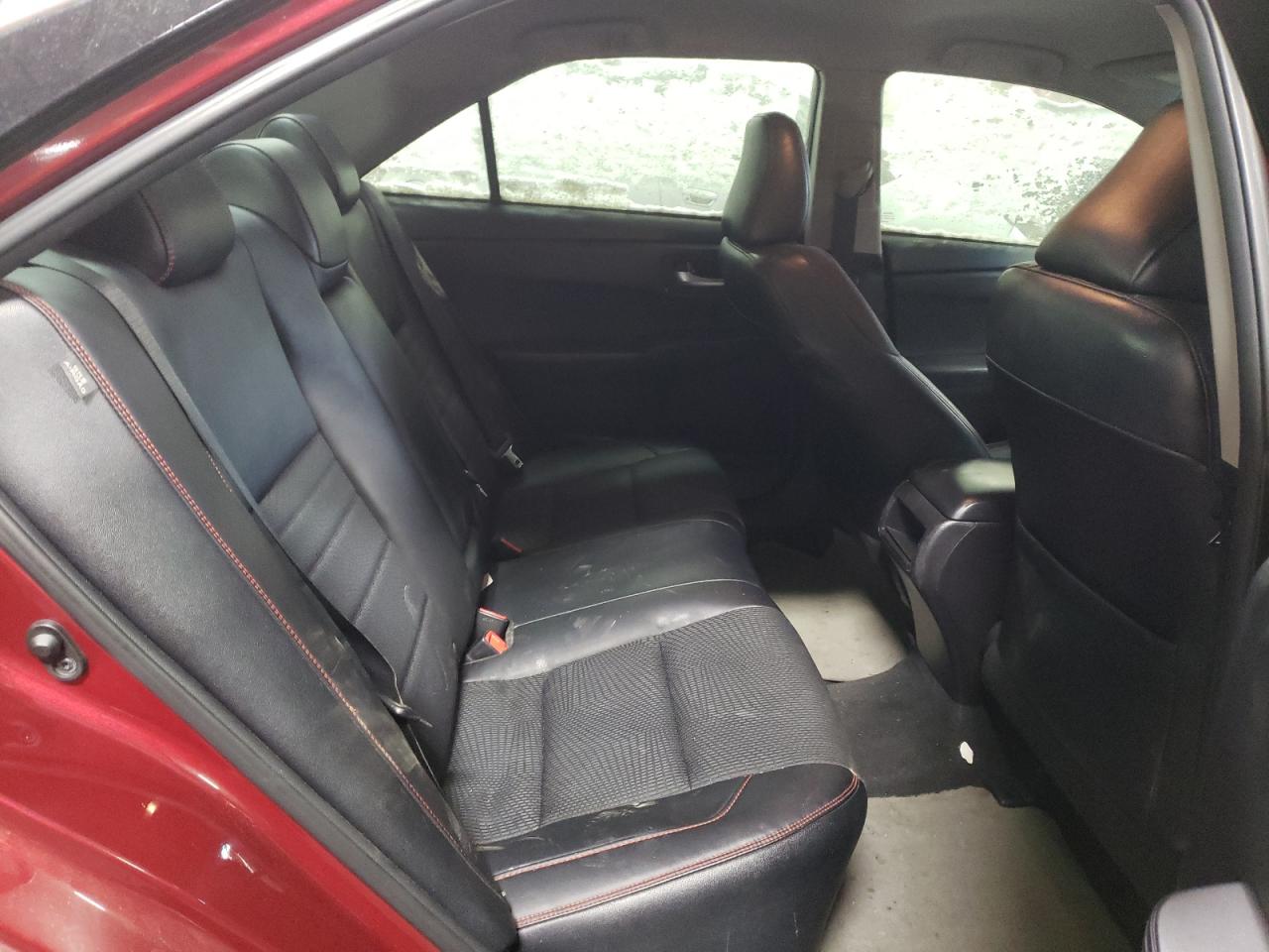 2016 Toyota Camry - Image 10