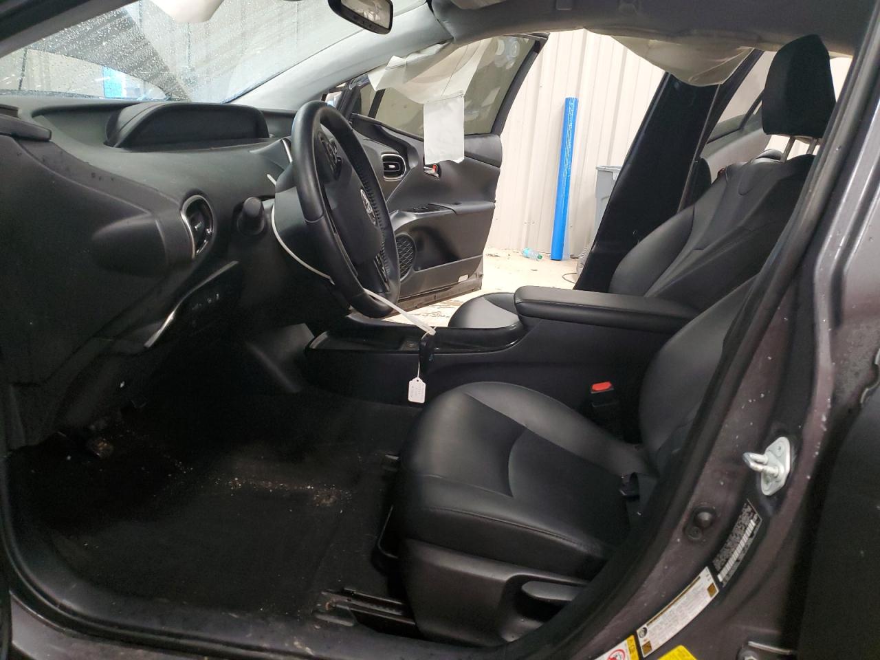 2020 Toyota Prius - Image 7