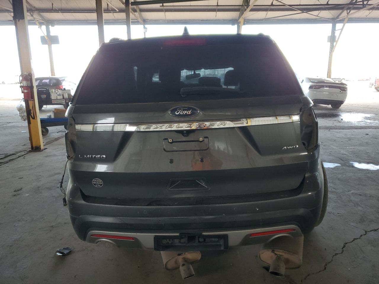 2017 Ford Explorer - Image 6