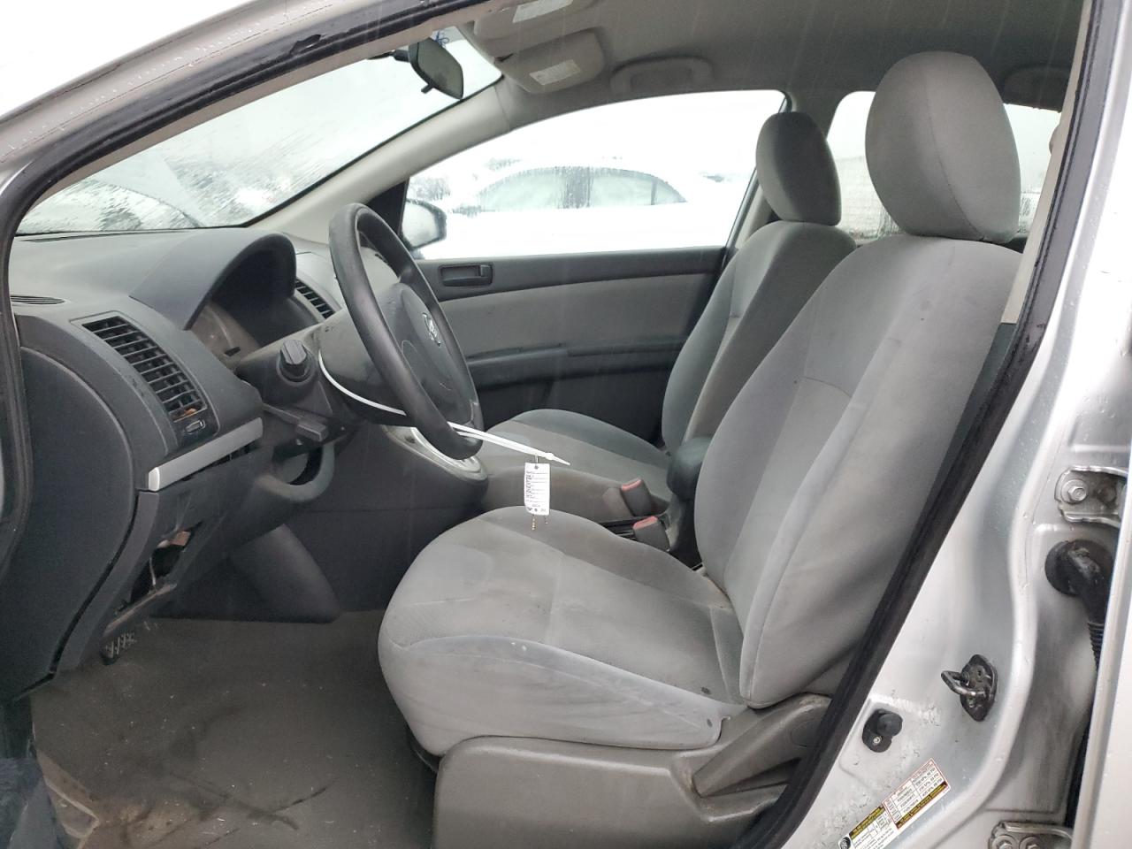 2010 Nissan Sentra - Image 7