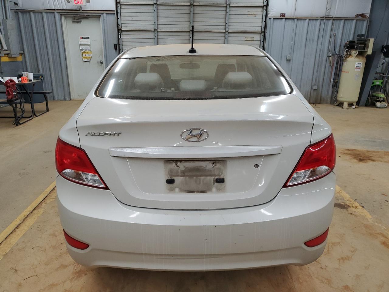 2016 Hyundai Accent - Image 6